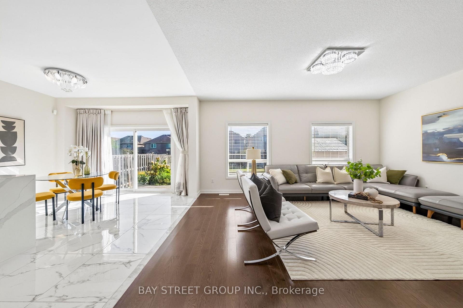 Photo 16 of 37 Rembrandt Drive, Markham, Village Green-South Unionville — HOMEH