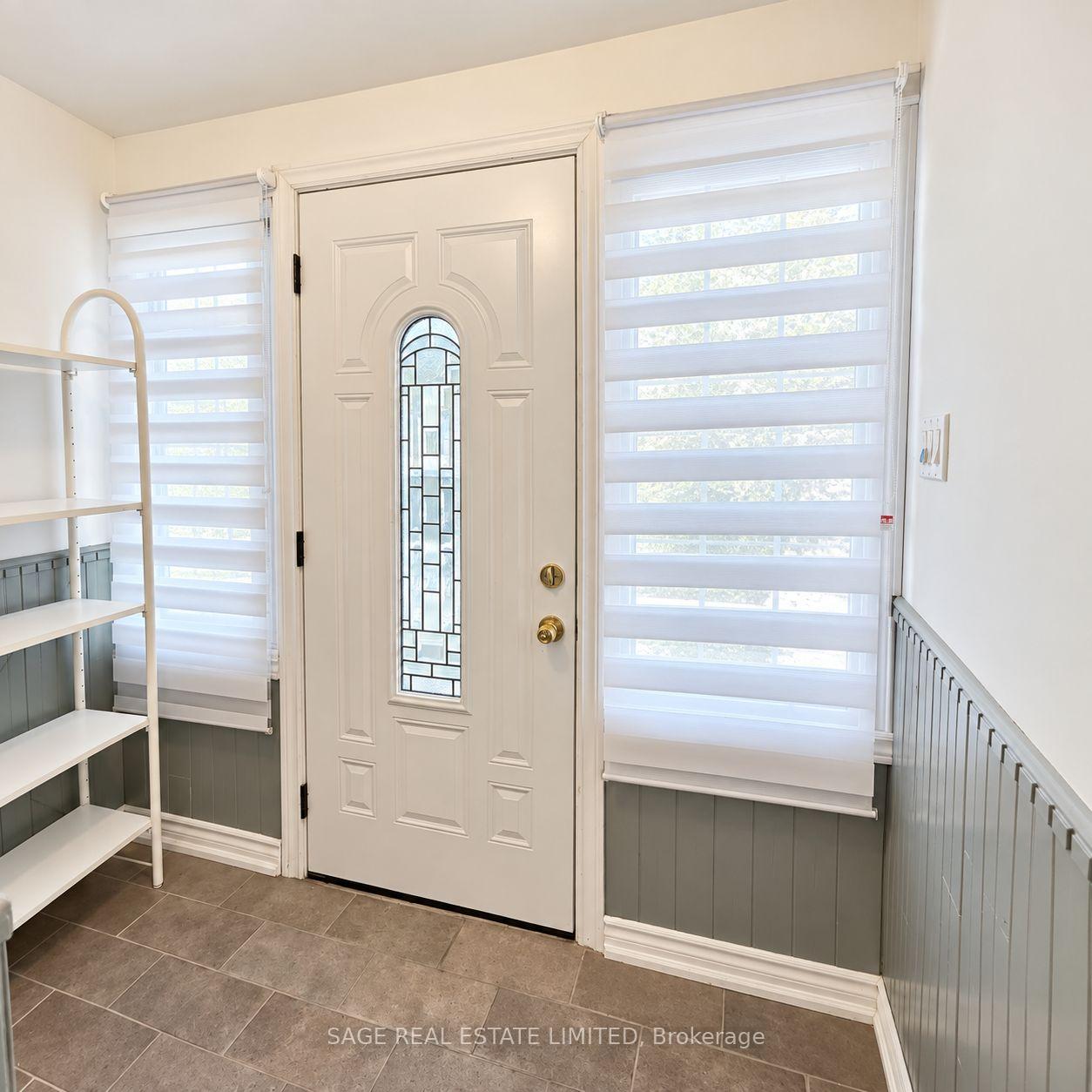Photo 3 of 45 Turnberry Avenue, Toronto, Weston-Pellam Park — HOMEH