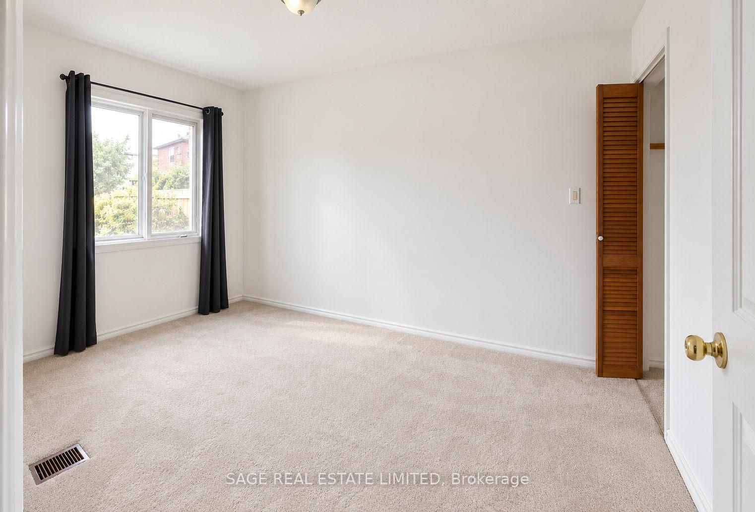 Photo 7 of 45 Turnberry Avenue, Toronto, Weston-Pellam Park — HOMEH