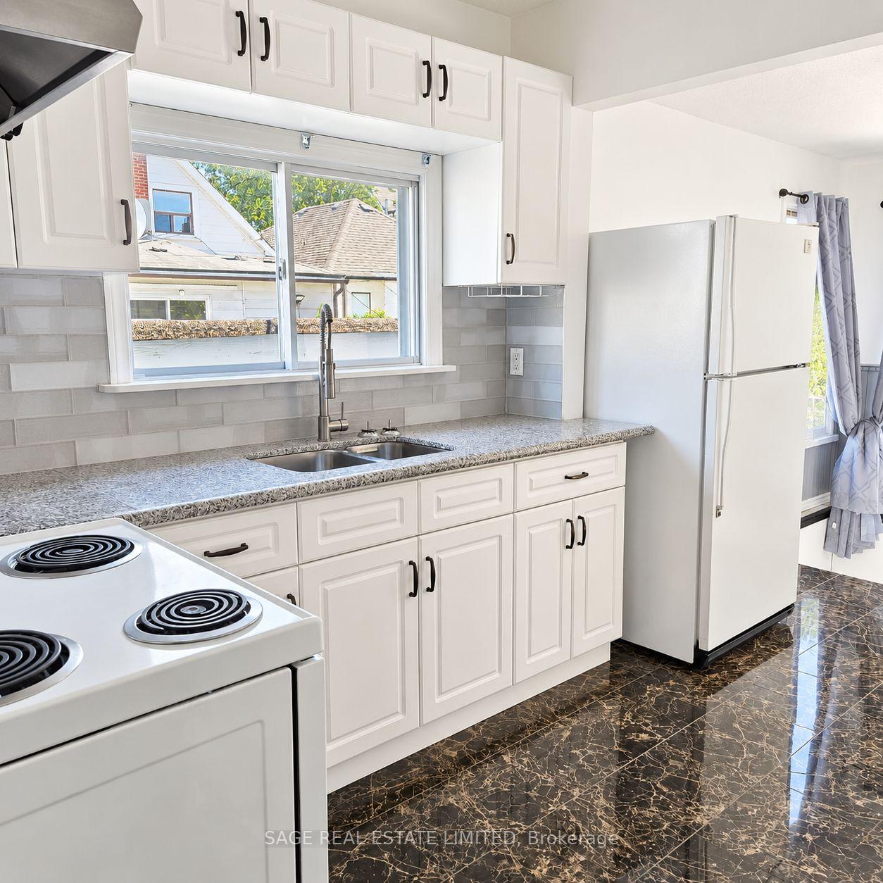 Photo 2 of 45 Turnberry Avenue, Toronto, Weston-Pellam Park — HOMEH
