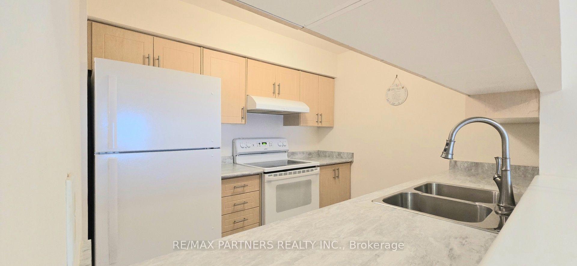 Photo 3 of Unit 208, 1055 Bay Street, Toronto, Bay Street Corridor — HOMEH