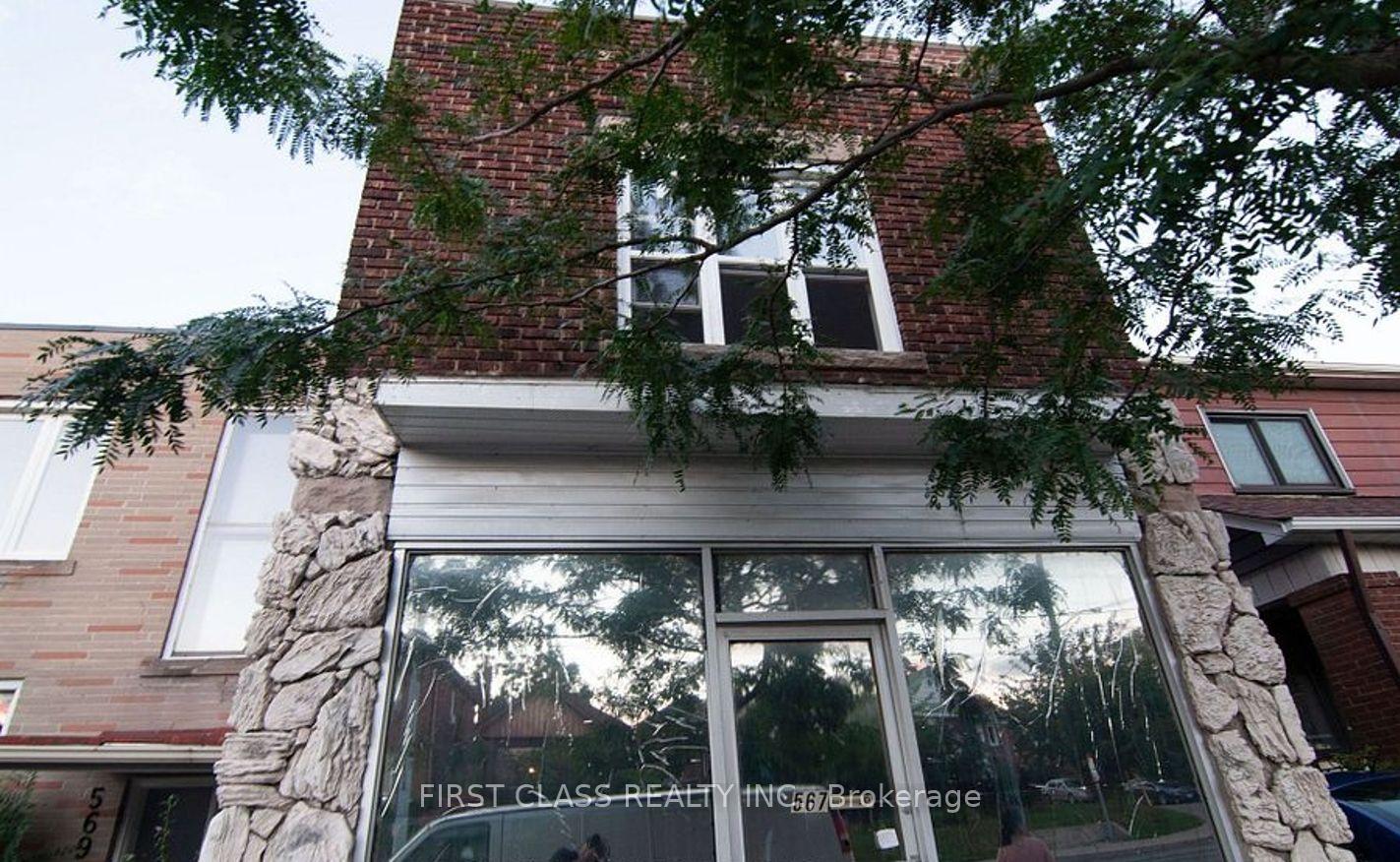 Front of Unit Upper, 567 Oakwood Avenue