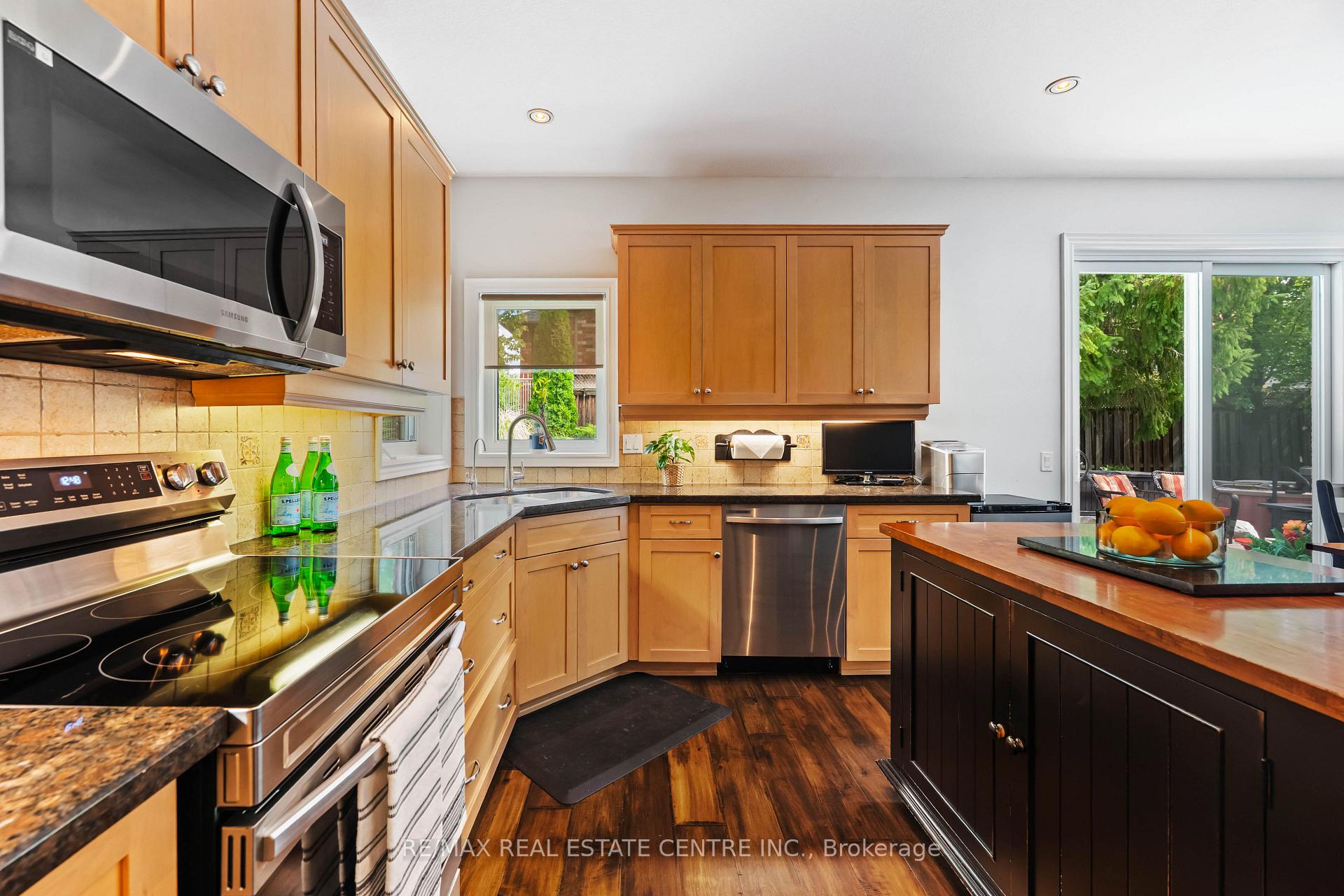 Photo 9 of 119 Oak Ridge Drive, Orangeville — HOMEH