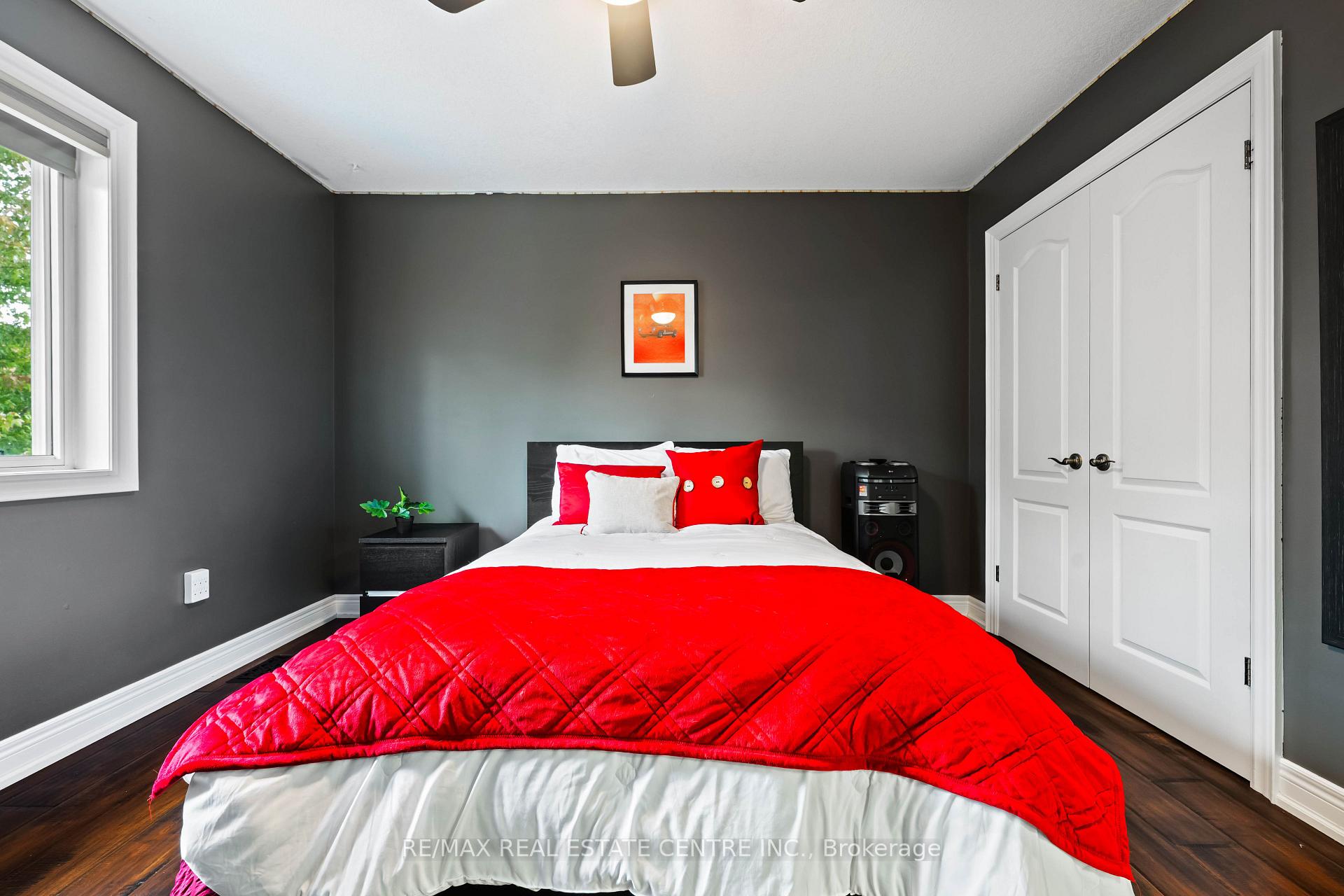 Photo 20 of 119 Oak Ridge Drive, Orangeville — HOMEH
