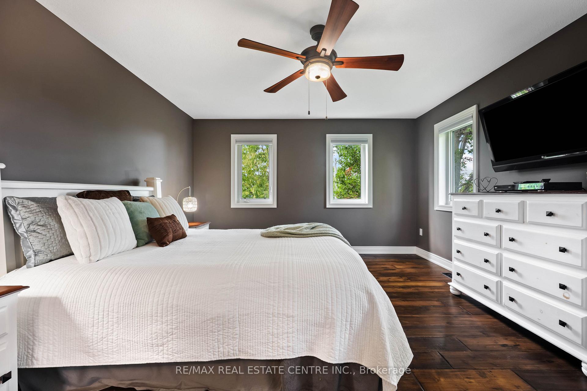 Photo 30 of 119 Oak Ridge Drive, Orangeville — HOMEH