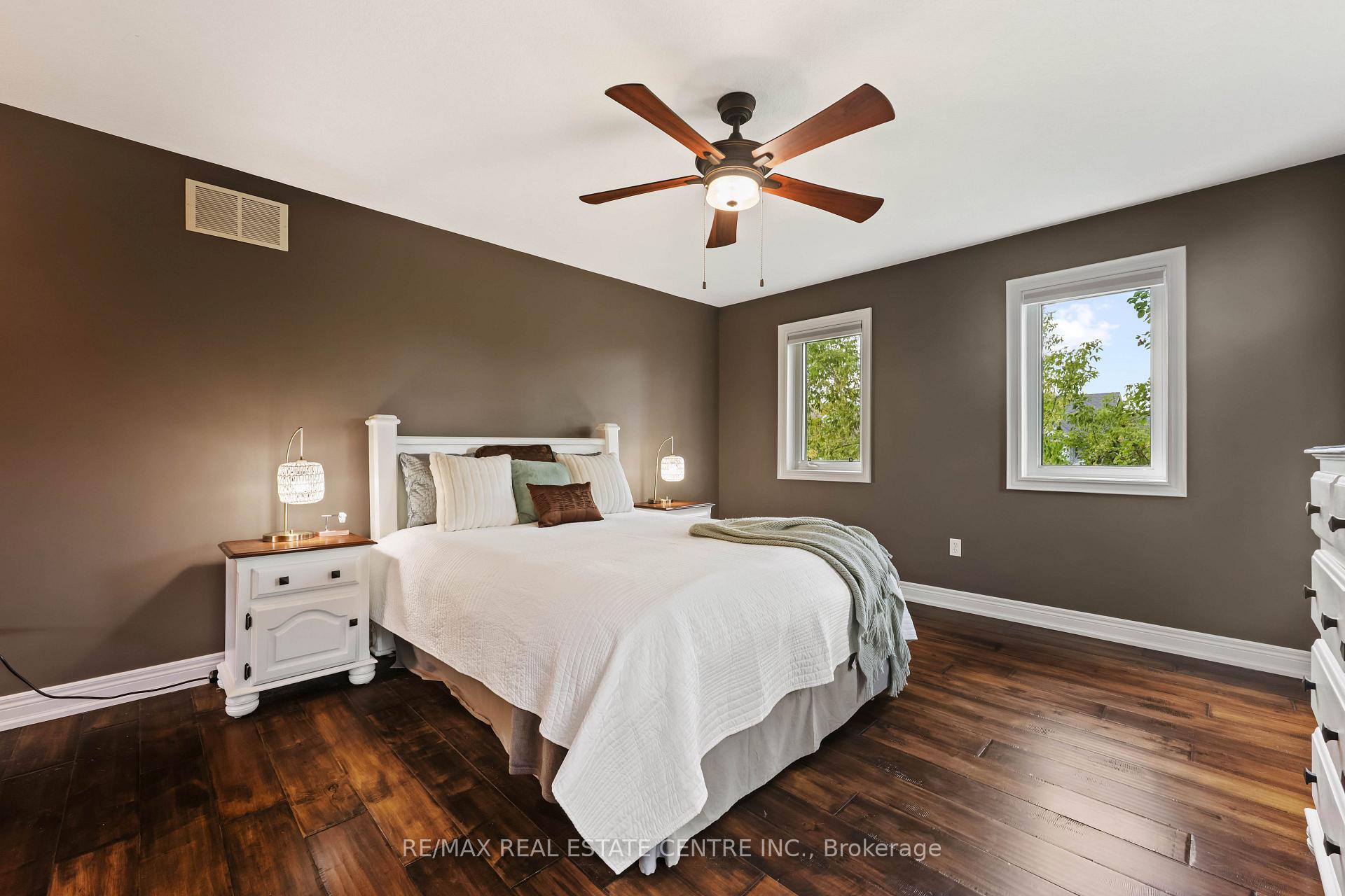 Photo 31 of 119 Oak Ridge Drive, Orangeville — HOMEH