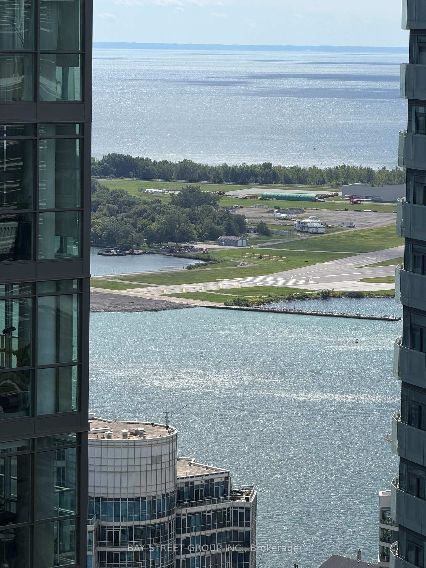 Photo 23 of Unit 4602, 65 Bremner Boulevard, Toronto, Waterfront Communities — HOMEH