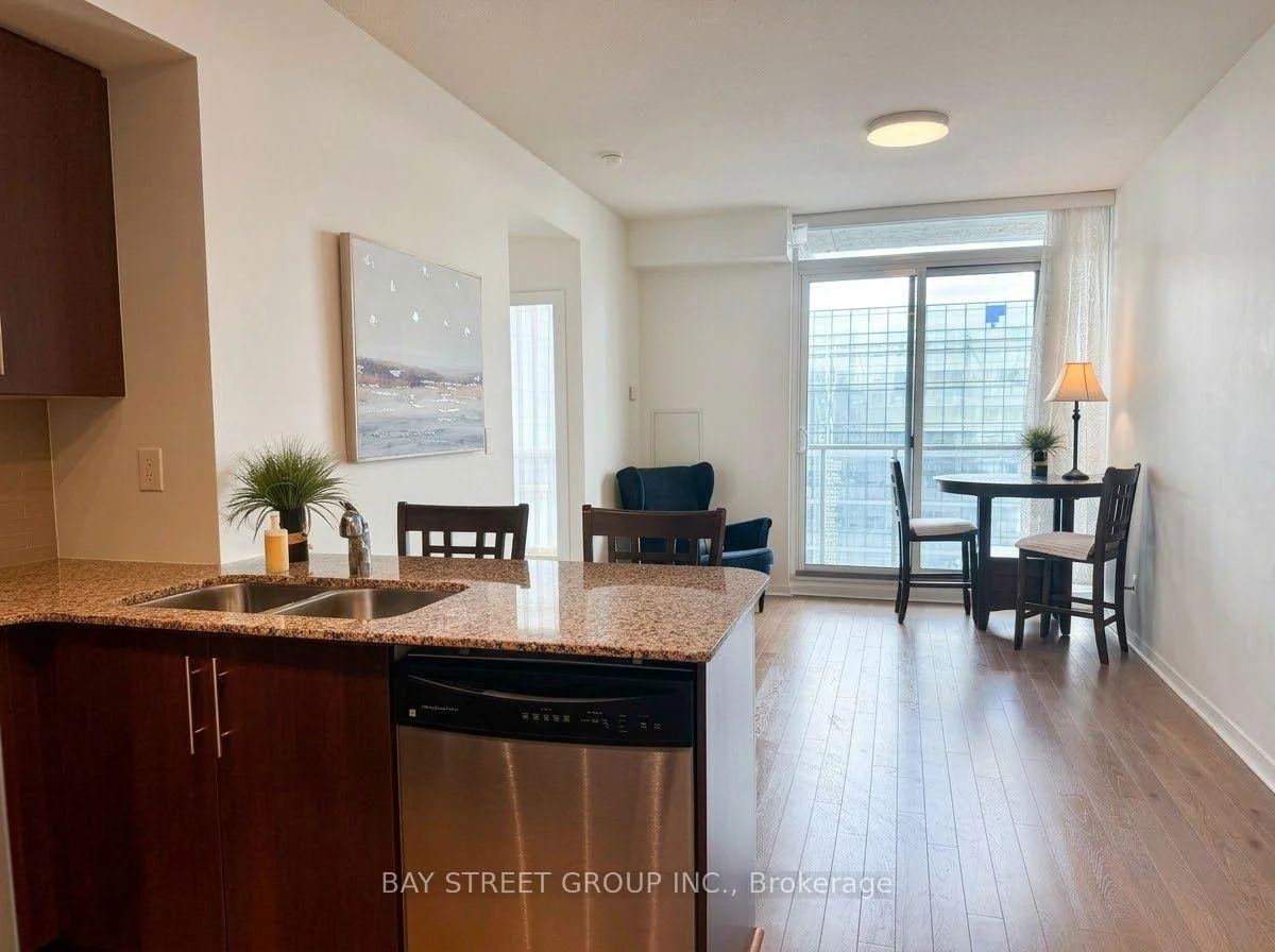 Photo 3 of Unit 4602, 65 Bremner Boulevard, Toronto, Waterfront Communities — HOMEH