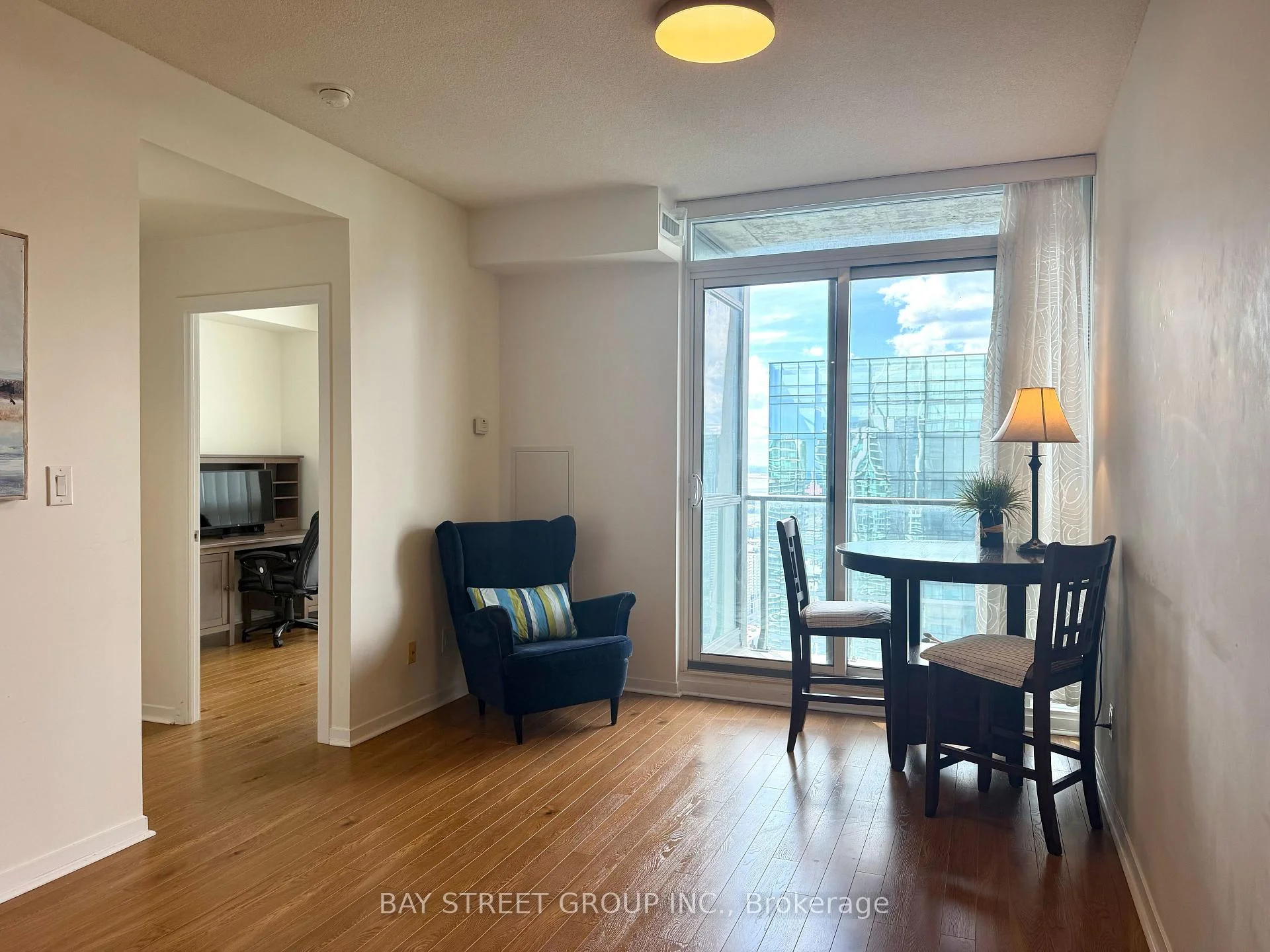 Photo 10 of Unit 4602, 65 Bremner Boulevard, Toronto, Waterfront Communities — HOMEH