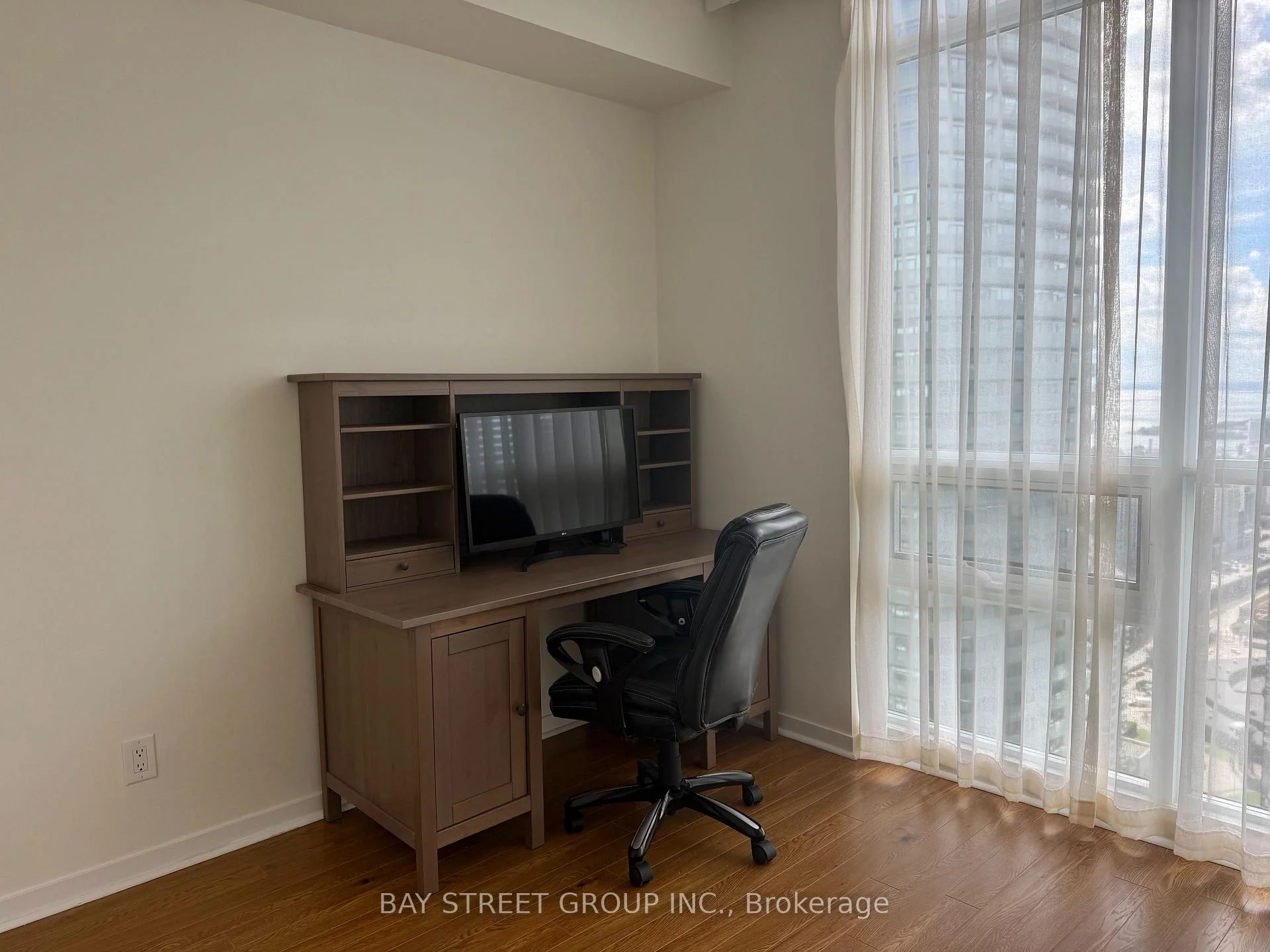 Photo 19 of Unit 4602, 65 Bremner Boulevard, Toronto, Waterfront Communities — HOMEH