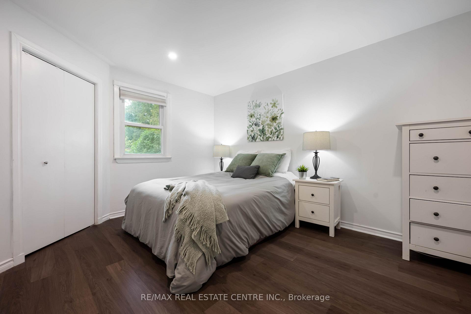 Photo 17 of 23 Third Street, Orangeville — HOMEH
