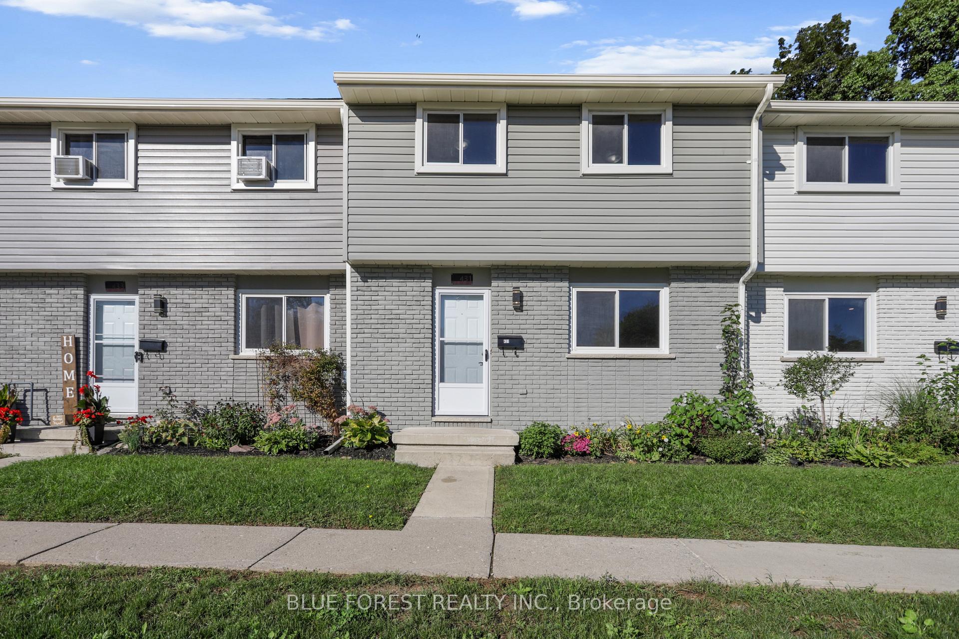 Photo 2 of 431 Griffith Street, London, South K — HOMEH