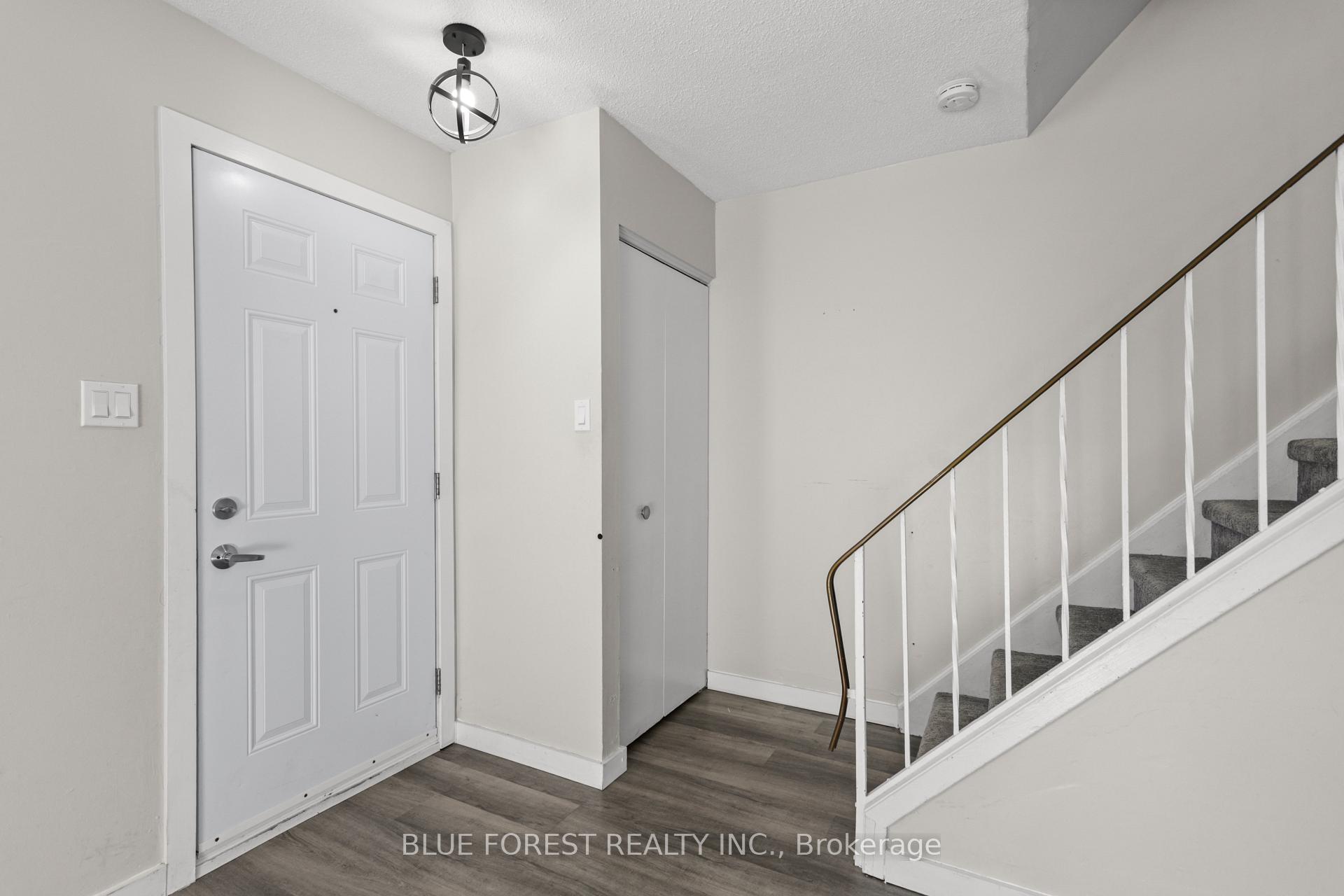 Photo 4 of 431 Griffith Street, London, South K — HOMEH