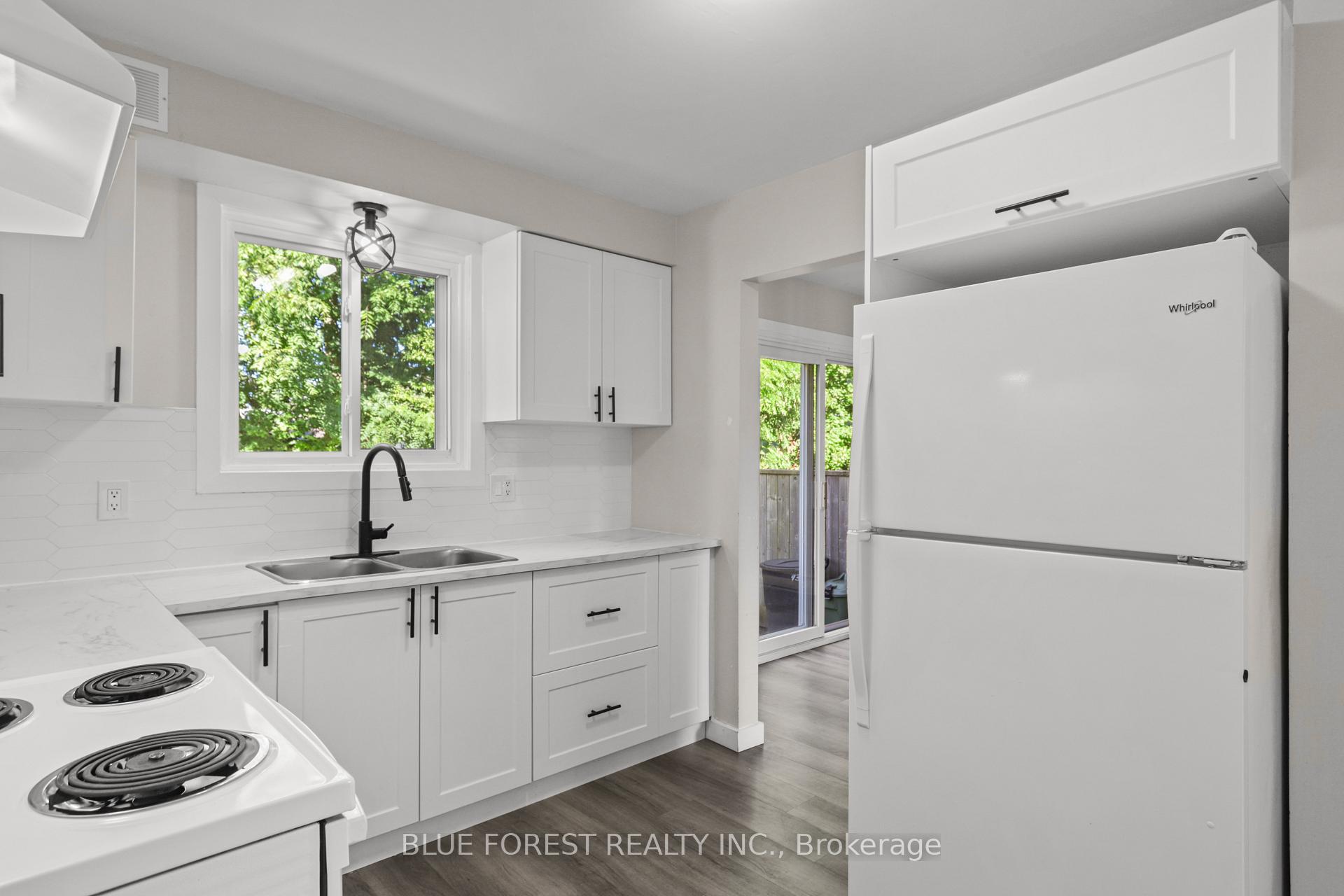 Photo 10 of 431 Griffith Street, London, South K — HOMEH