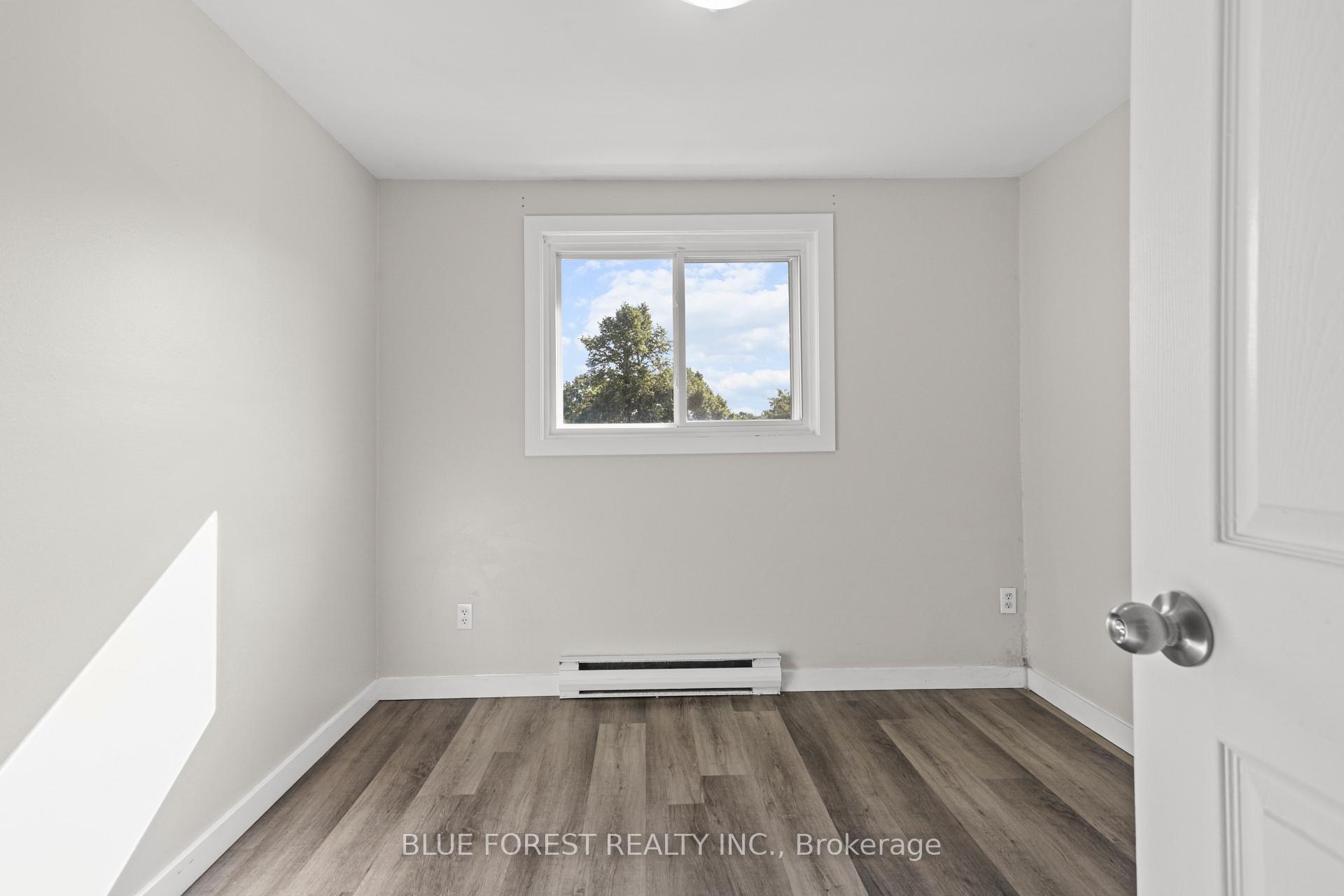 Photo 26 of 431 Griffith Street, London, South K — HOMEH