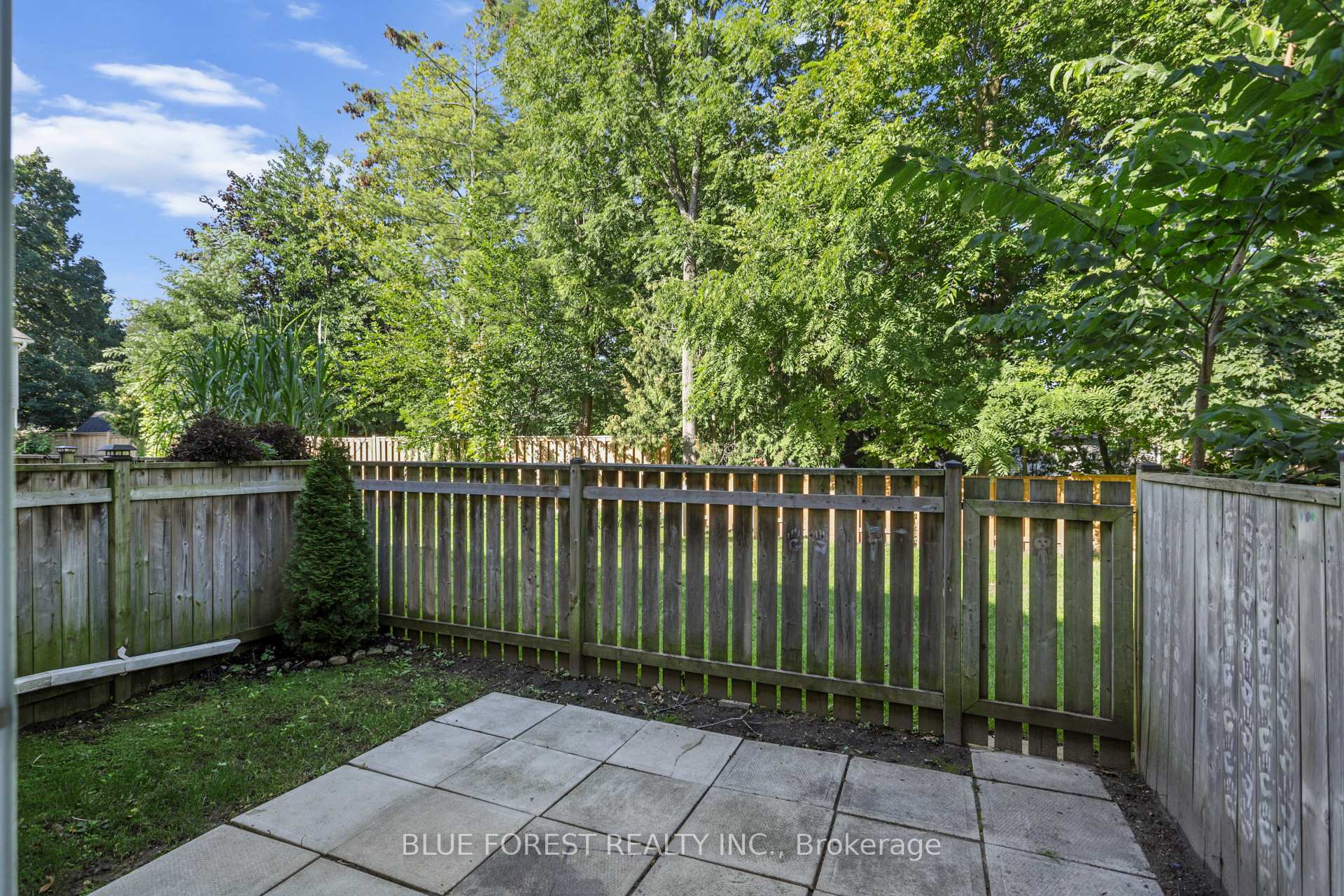 Photo 31 of 431 Griffith Street, London, South K — HOMEH