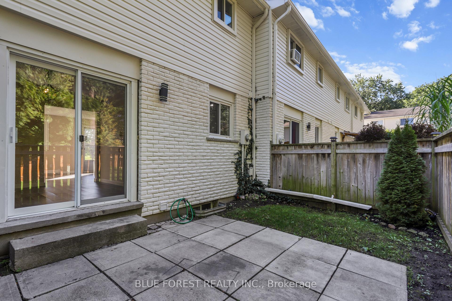 Photo 32 of 431 Griffith Street, London, South K — HOMEH