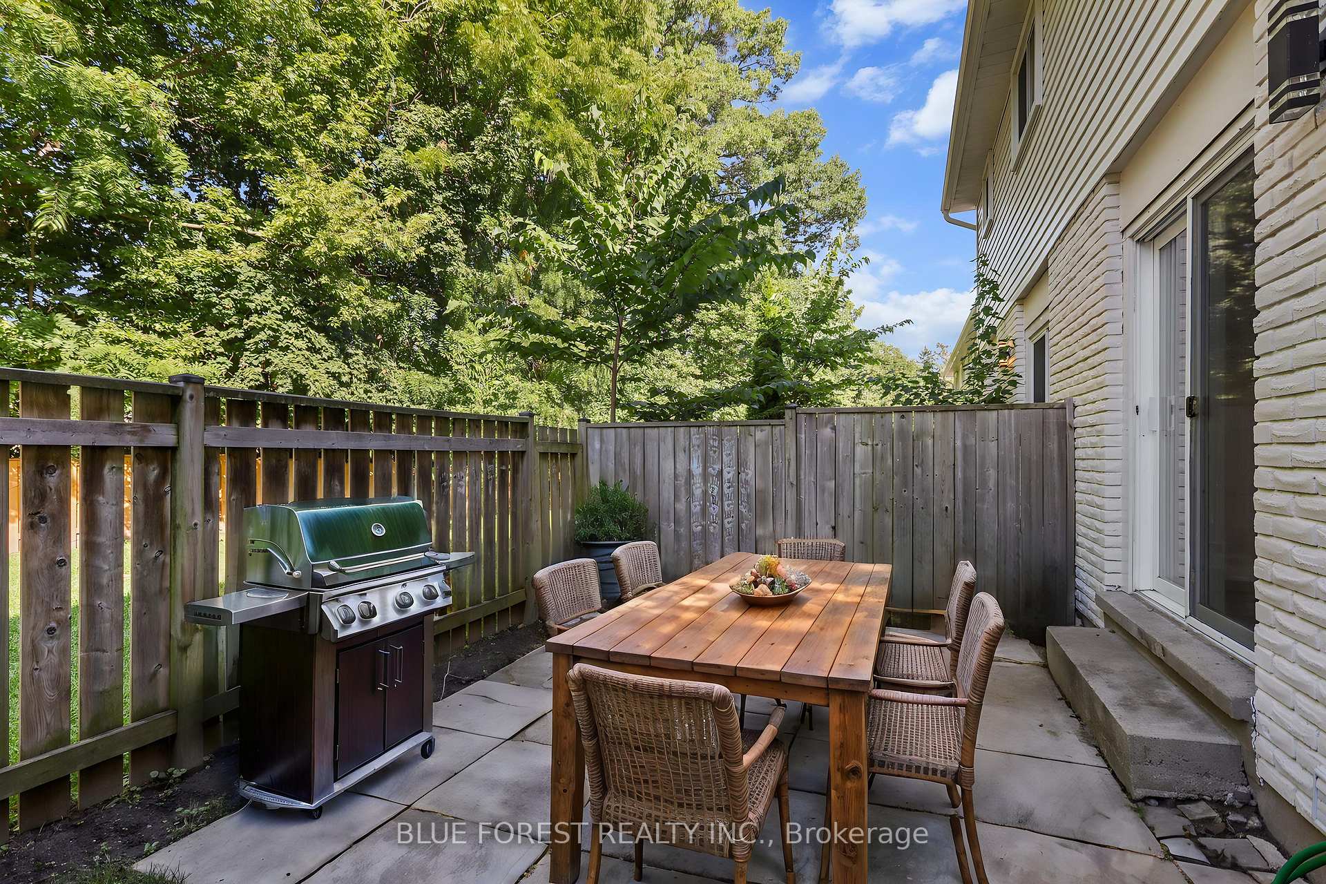 Photo 33 of 431 Griffith Street, London, South K — HOMEH