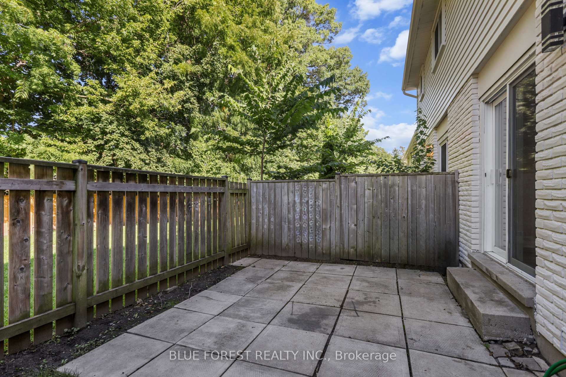 Photo 34 of 431 Griffith Street, London, South K — HOMEH