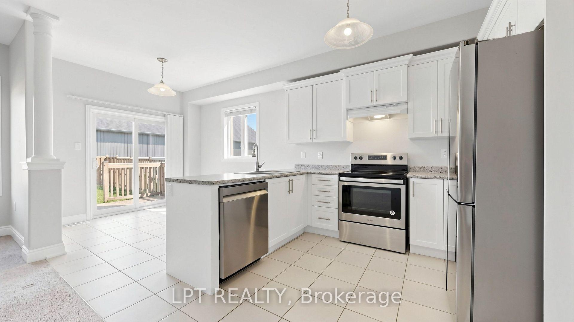 Photo 10 of 2981 Annalysse Drive, Orillia — HOMEH