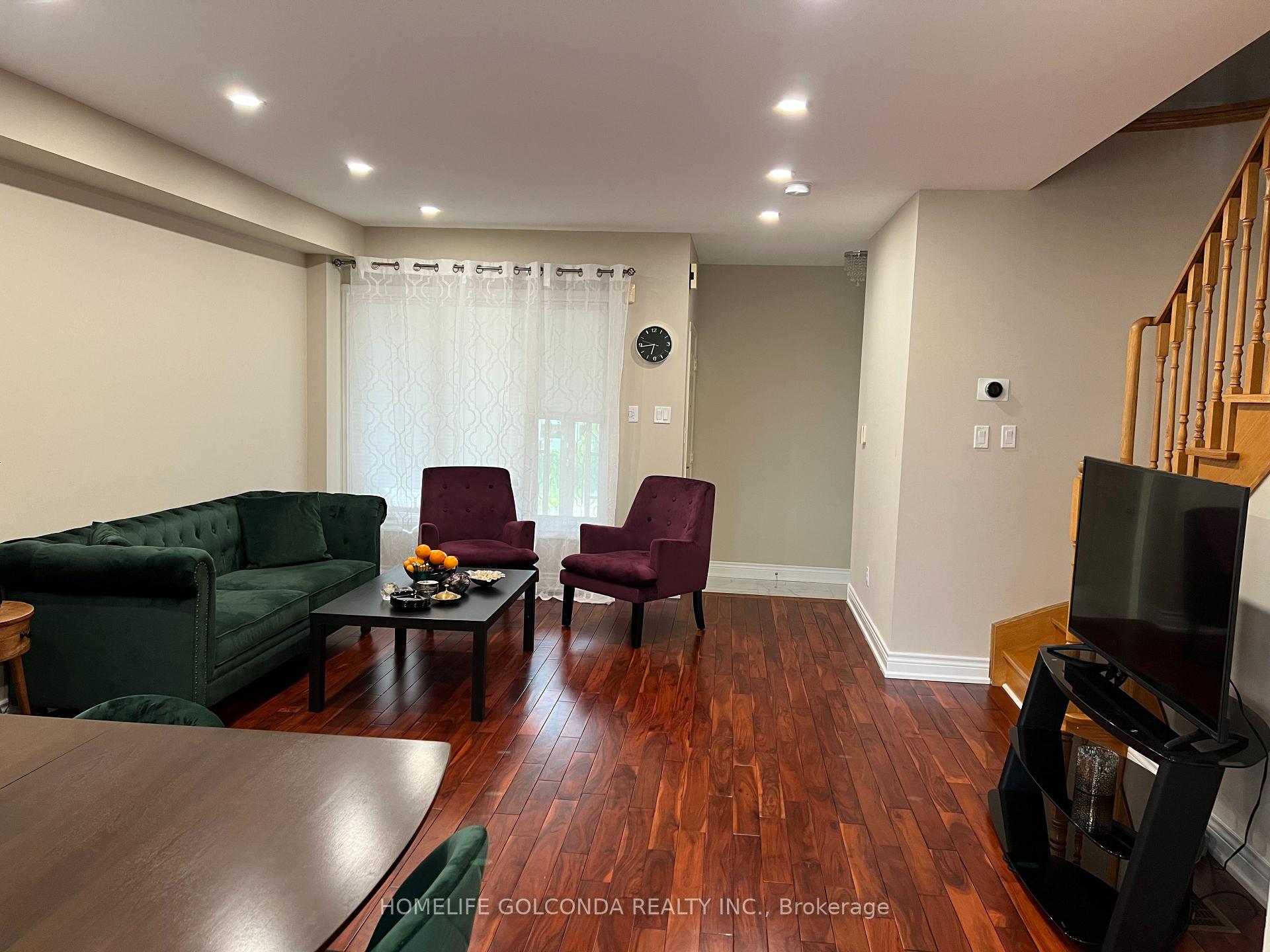 Photo 7 of 5 Bridlepath Street E, Richmond Hill, Rouge Woods — HOMEH