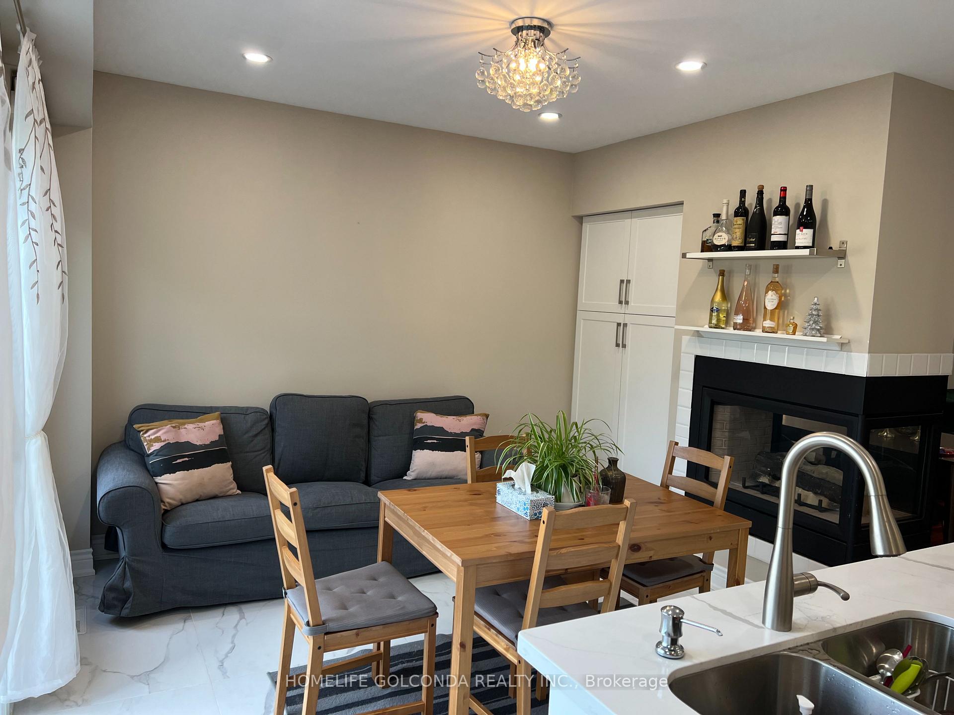 Photo 12 of 5 Bridlepath Street E, Richmond Hill, Rouge Woods — HOMEH