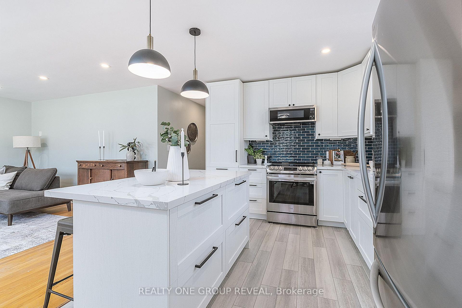 Photo 6 of 37 Prince Street, Clarington, Bowmanville — HOMEH