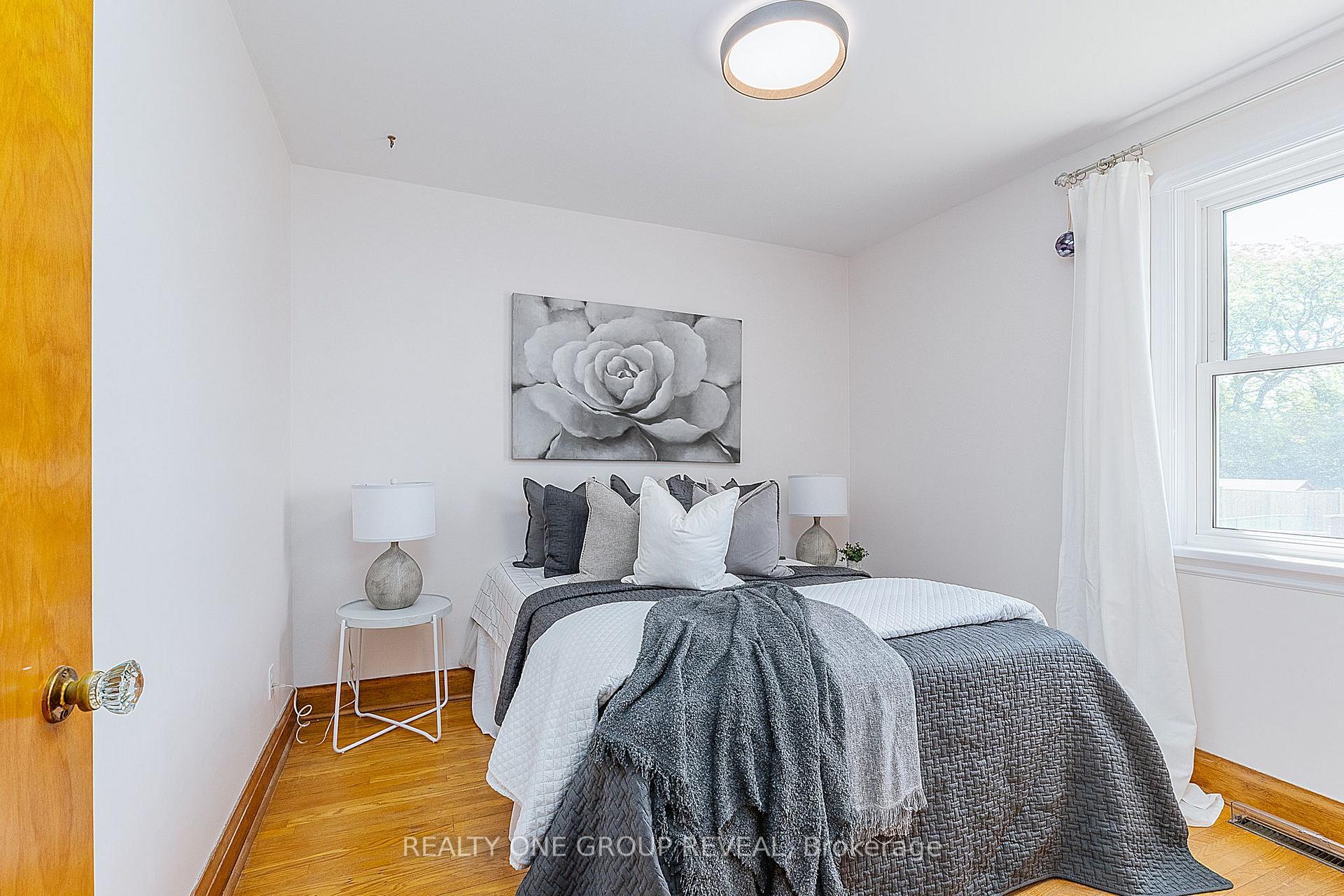 Photo 18 of 37 Prince Street, Clarington, Bowmanville — HOMEH