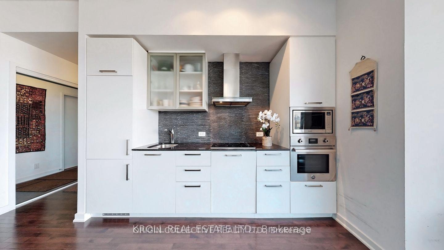 Photo 6 of Unit 3107, 12 York Street, Toronto, Waterfront Communities — HOMEH