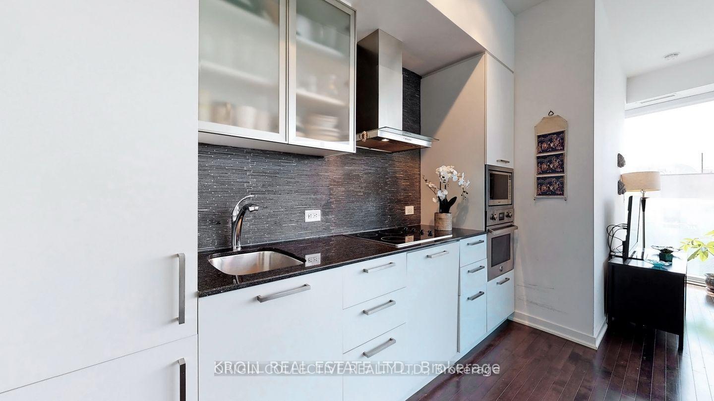 Photo 9 of Unit 3107, 12 York Street, Toronto, Waterfront Communities — HOMEH