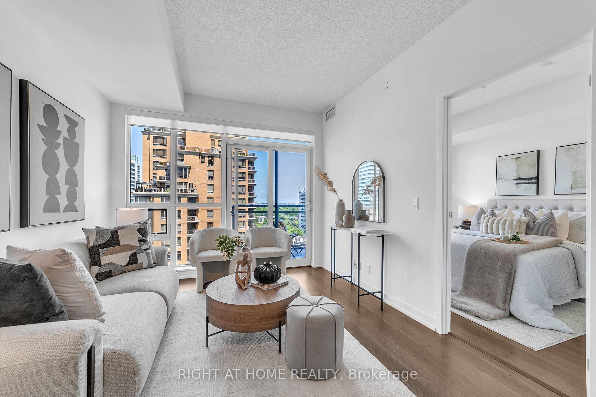 Photo 11 of Unit # 916, 98 Lillian Street, Toronto, Mount Pleasant West — HOMEH