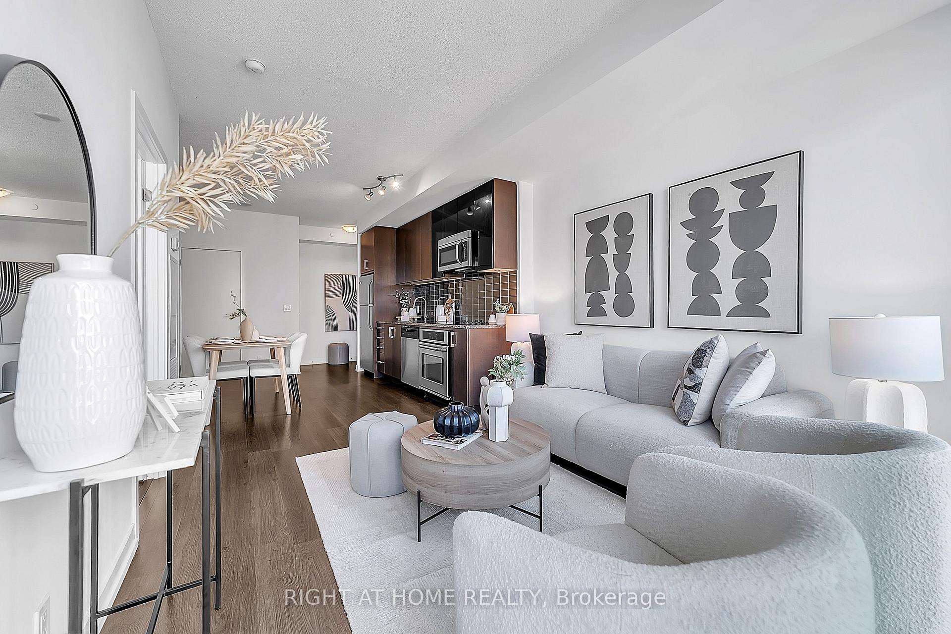 Photo 12 of Unit # 916, 98 Lillian Street, Toronto, Mount Pleasant West — HOMEH