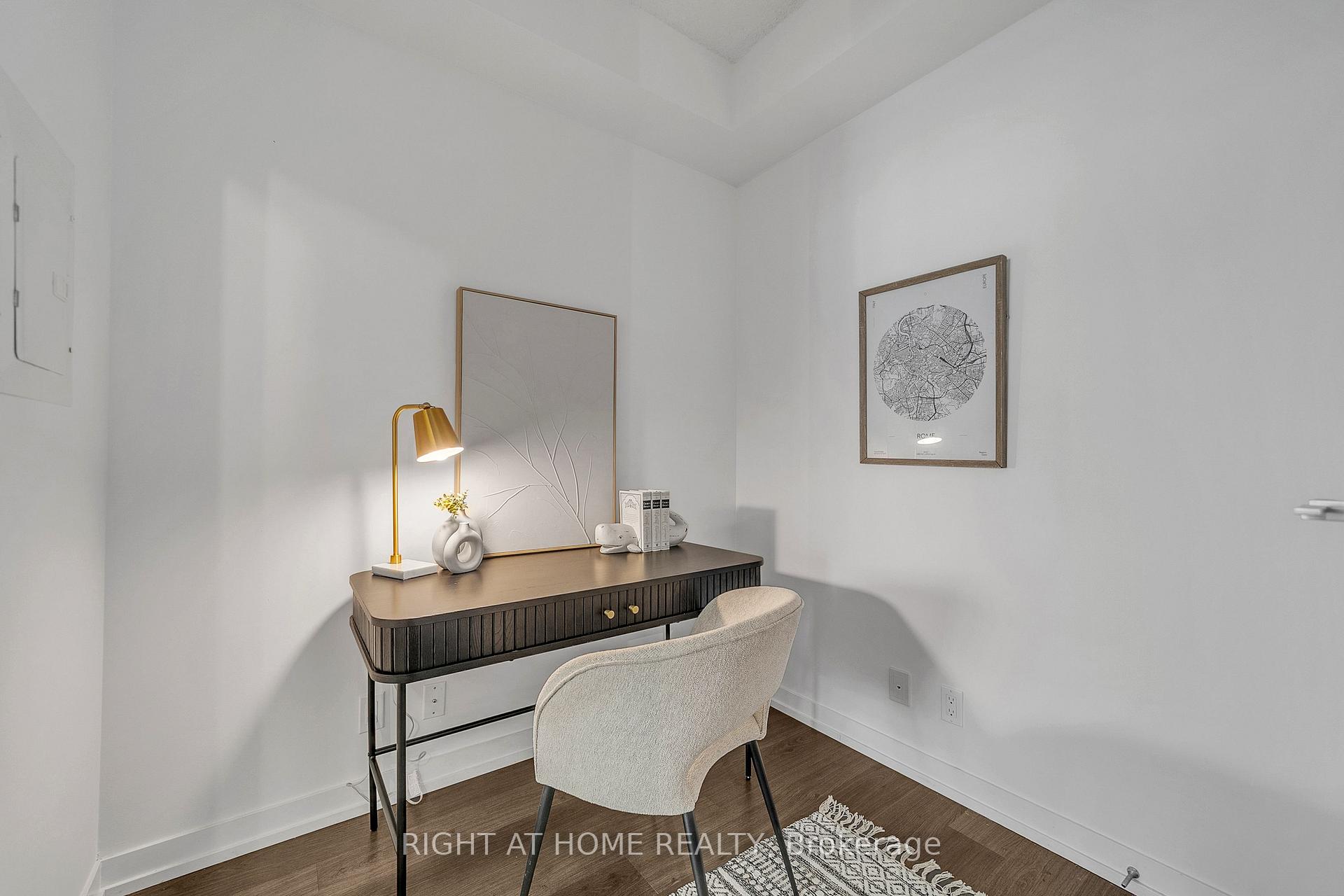 Photo 19 of Unit # 916, 98 Lillian Street, Toronto, Mount Pleasant West — HOMEH