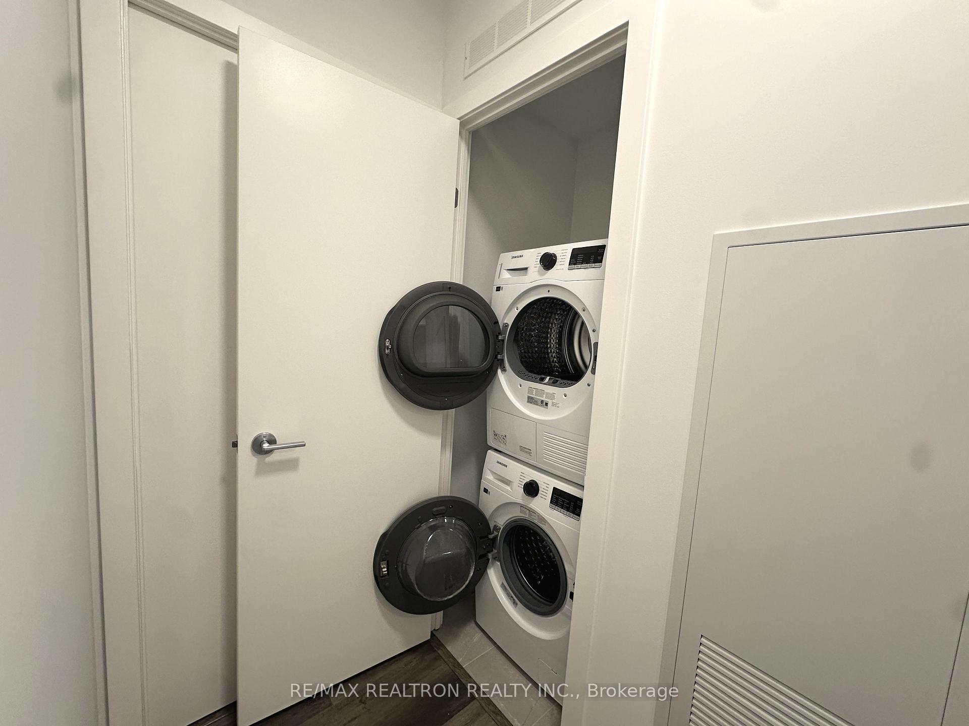 Photo 11 of Unit 1612, 5 Meadowdale Road, Vaughan, Vaughan Corporate Centre — HOMEH