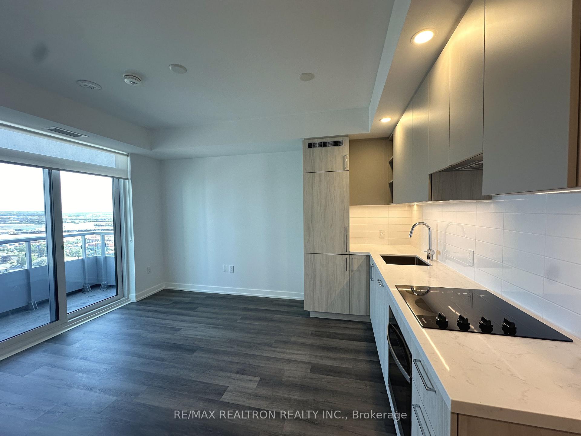 Photo 12 of Unit 1612, 5 Meadowdale Road, Vaughan, Vaughan Corporate Centre — HOMEH