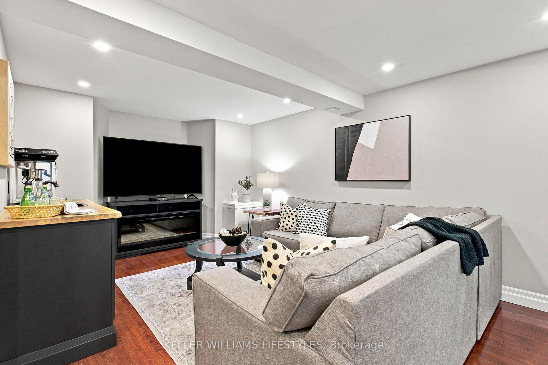 Photo 29 of 3327 Settlement Trail, London, South V — HOMEH