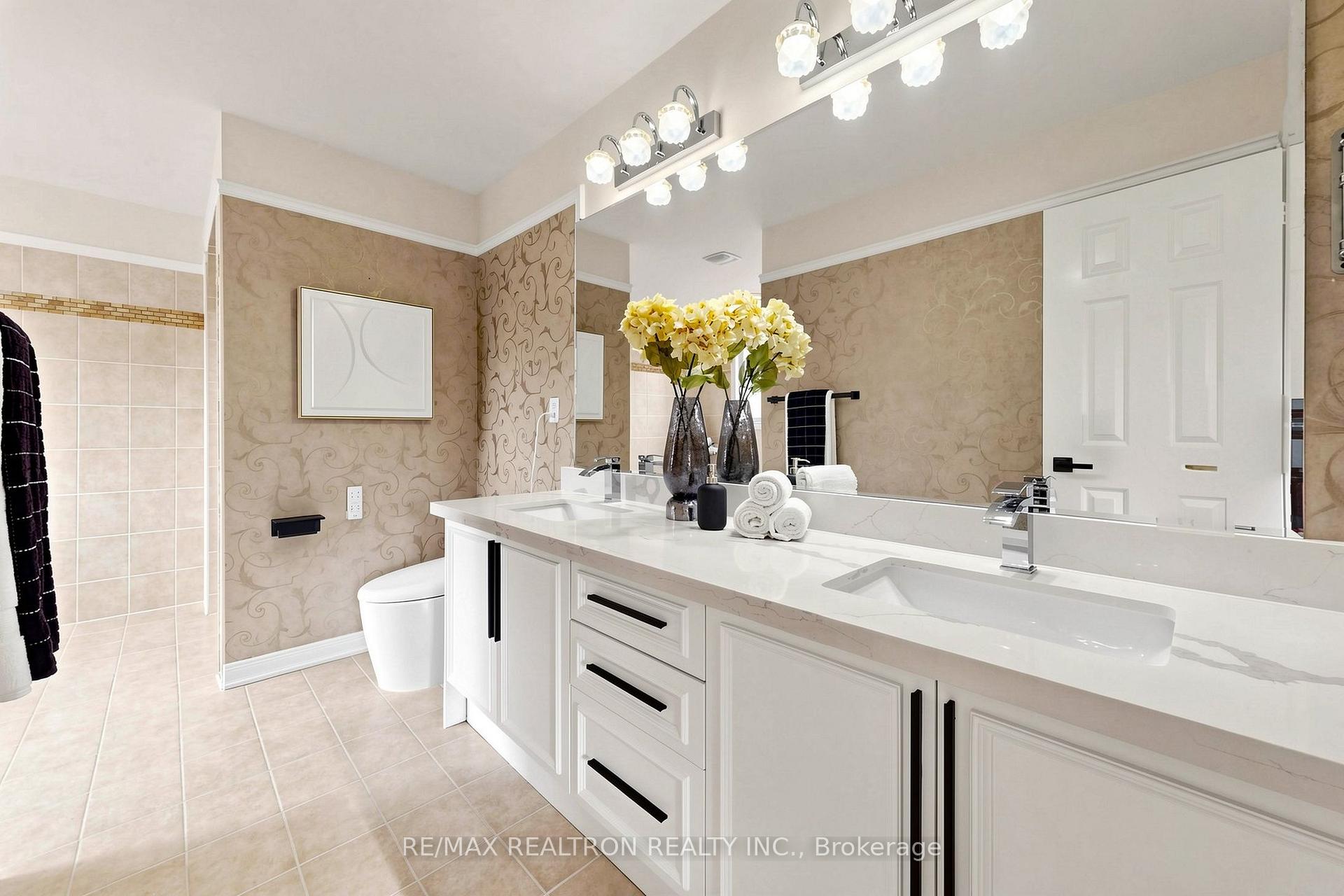 Photo 23 of 184 Ivy Glen Drive, Vaughan, Patterson — HOMEH