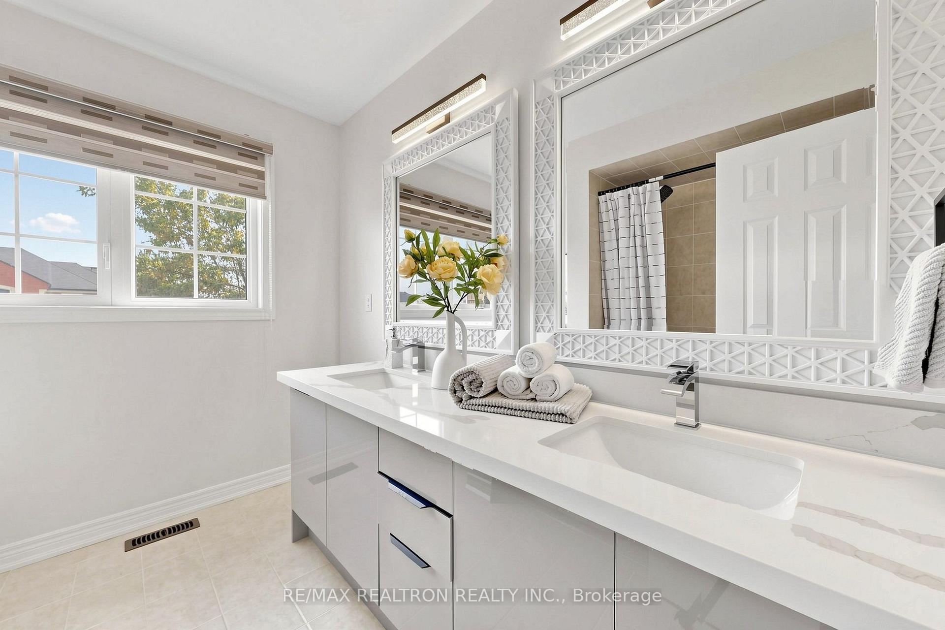 Photo 30 of 184 Ivy Glen Drive, Vaughan, Patterson — HOMEH