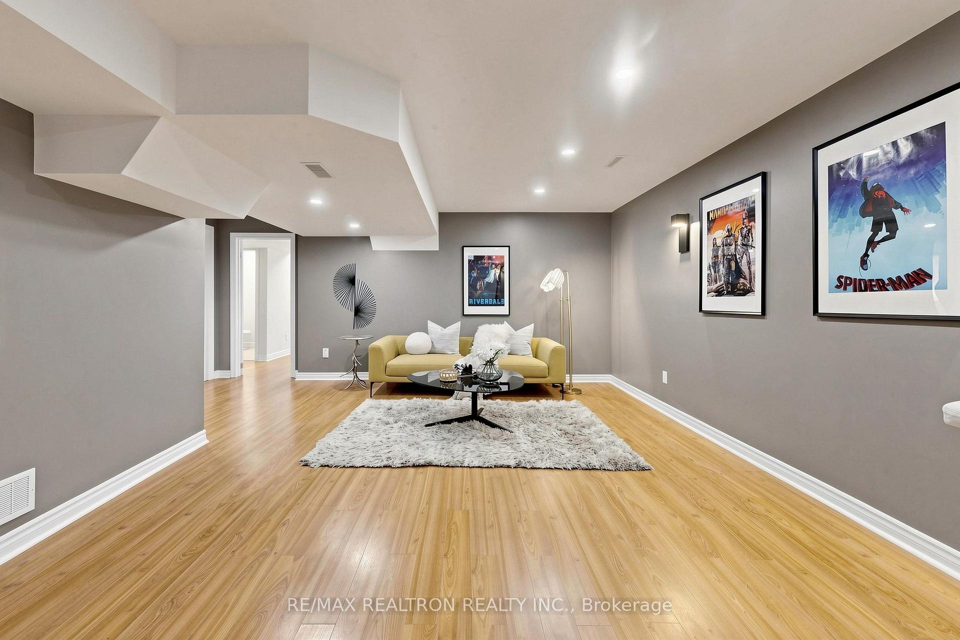 Photo 32 of 184 Ivy Glen Drive, Vaughan, Patterson — HOMEH