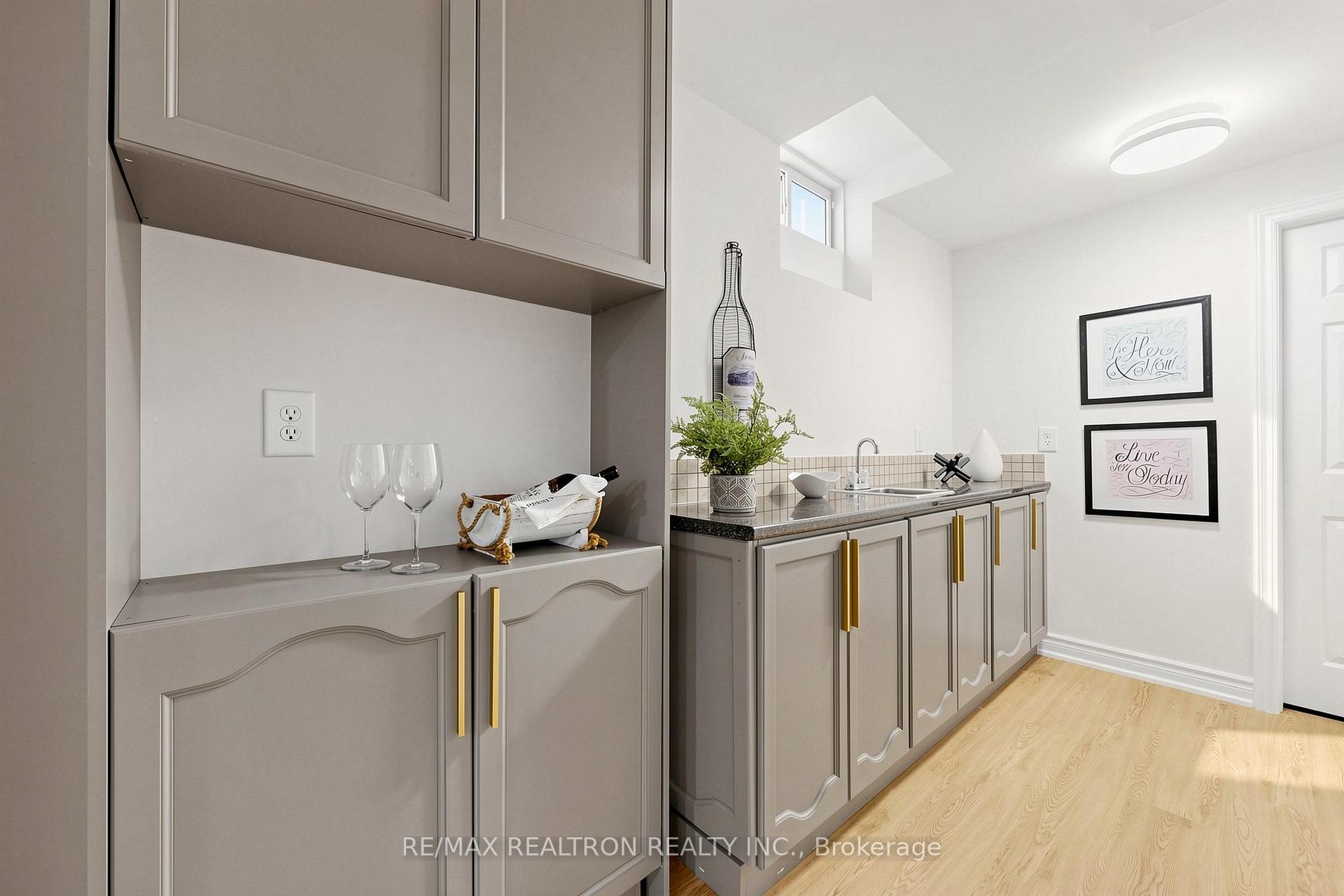 Photo 35 of 184 Ivy Glen Drive, Vaughan, Patterson — HOMEH