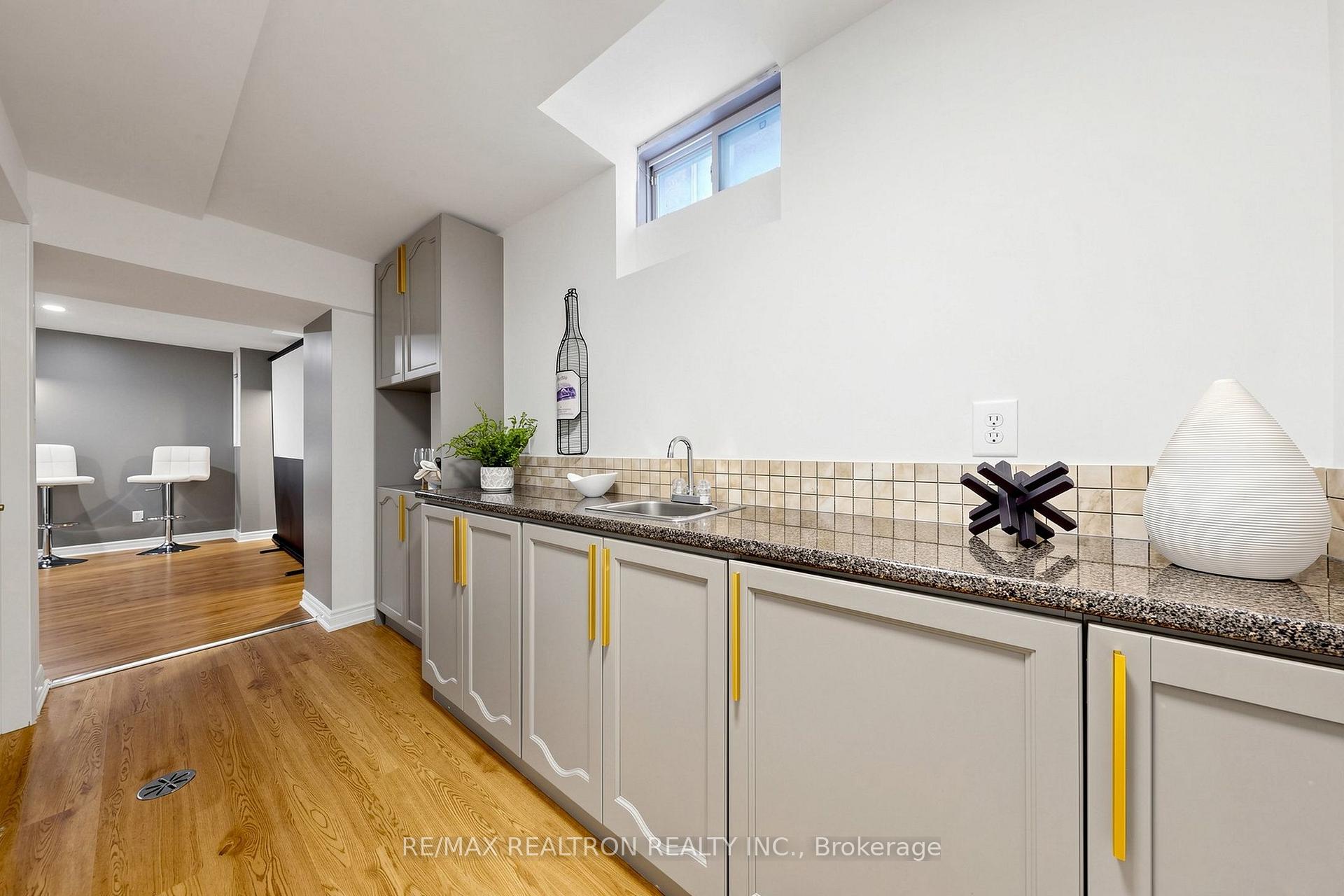 Photo 36 of 184 Ivy Glen Drive, Vaughan, Patterson — HOMEH