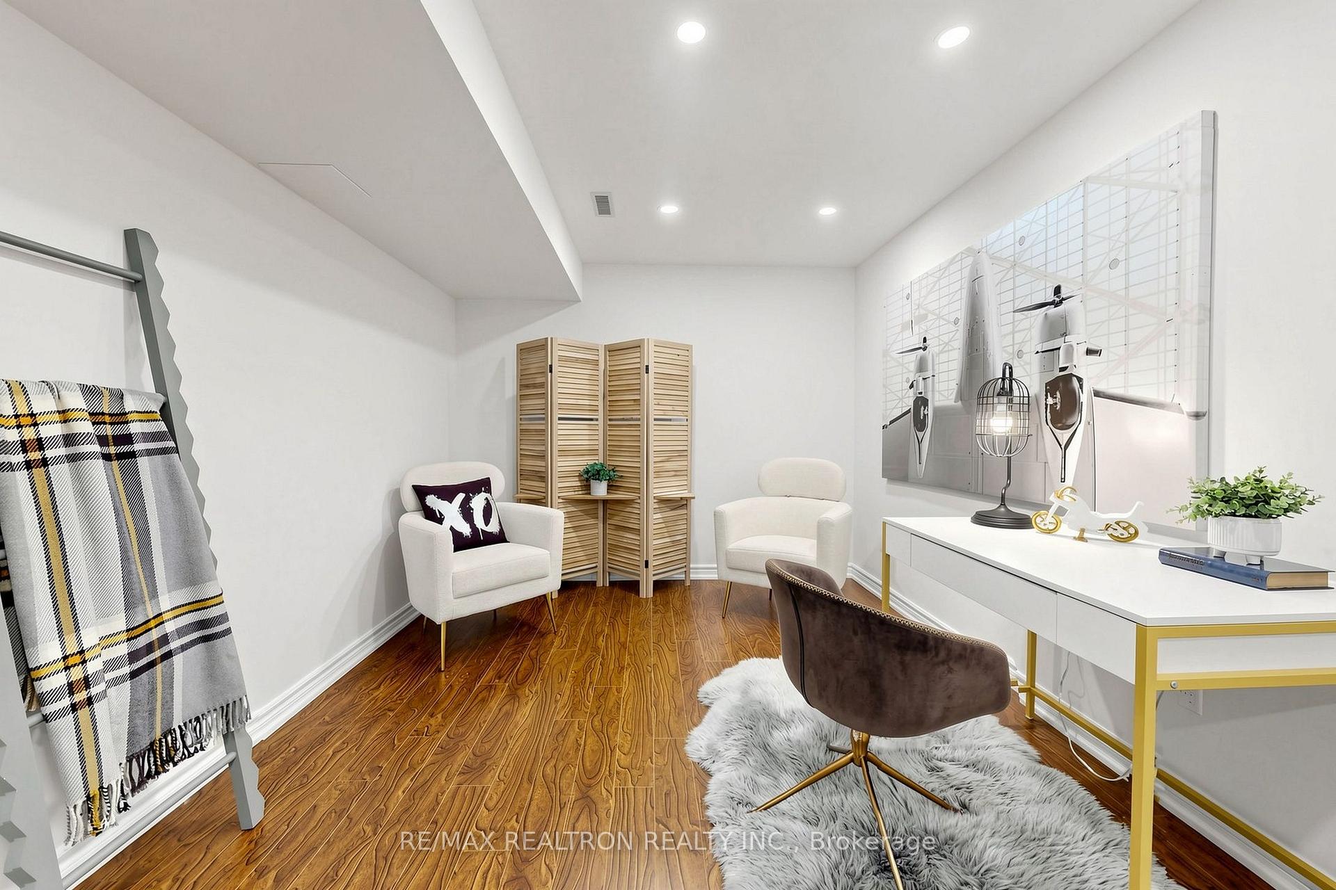 Photo 38 of 184 Ivy Glen Drive, Vaughan, Patterson — HOMEH