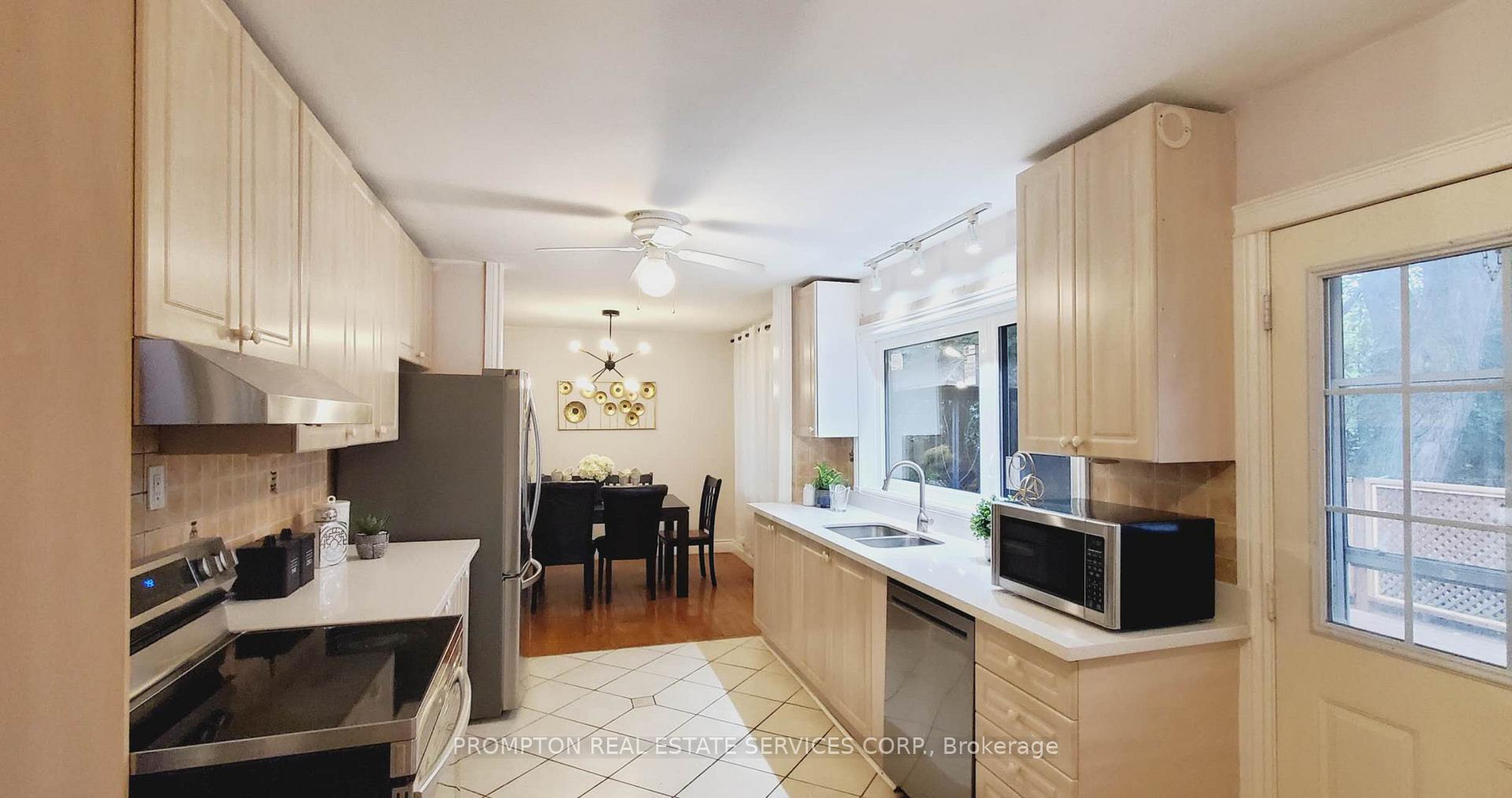 Photo 3 of 163 Woodside Drive, St. Catharines, Glendale/Glenridge — HOMEH