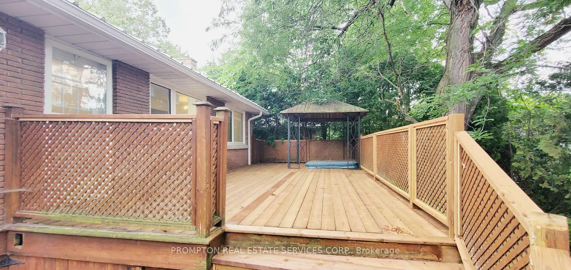 Photo 30 of 163 Woodside Drive, St. Catharines, Glendale/Glenridge — HOMEH