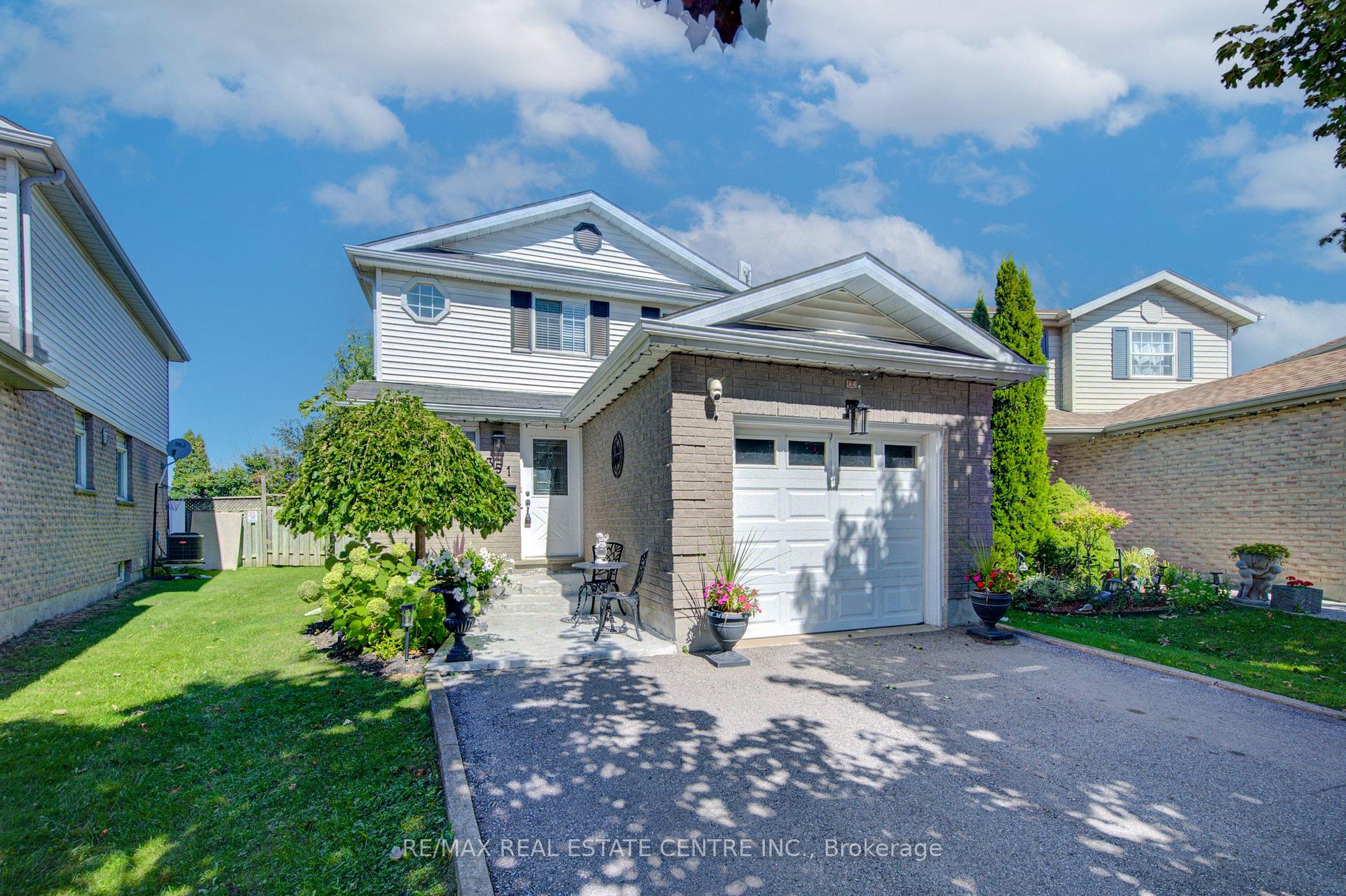 Photo 5 of 351 Northview Heights Place, Cambridge, Greenway-Chaplin — HOMEH