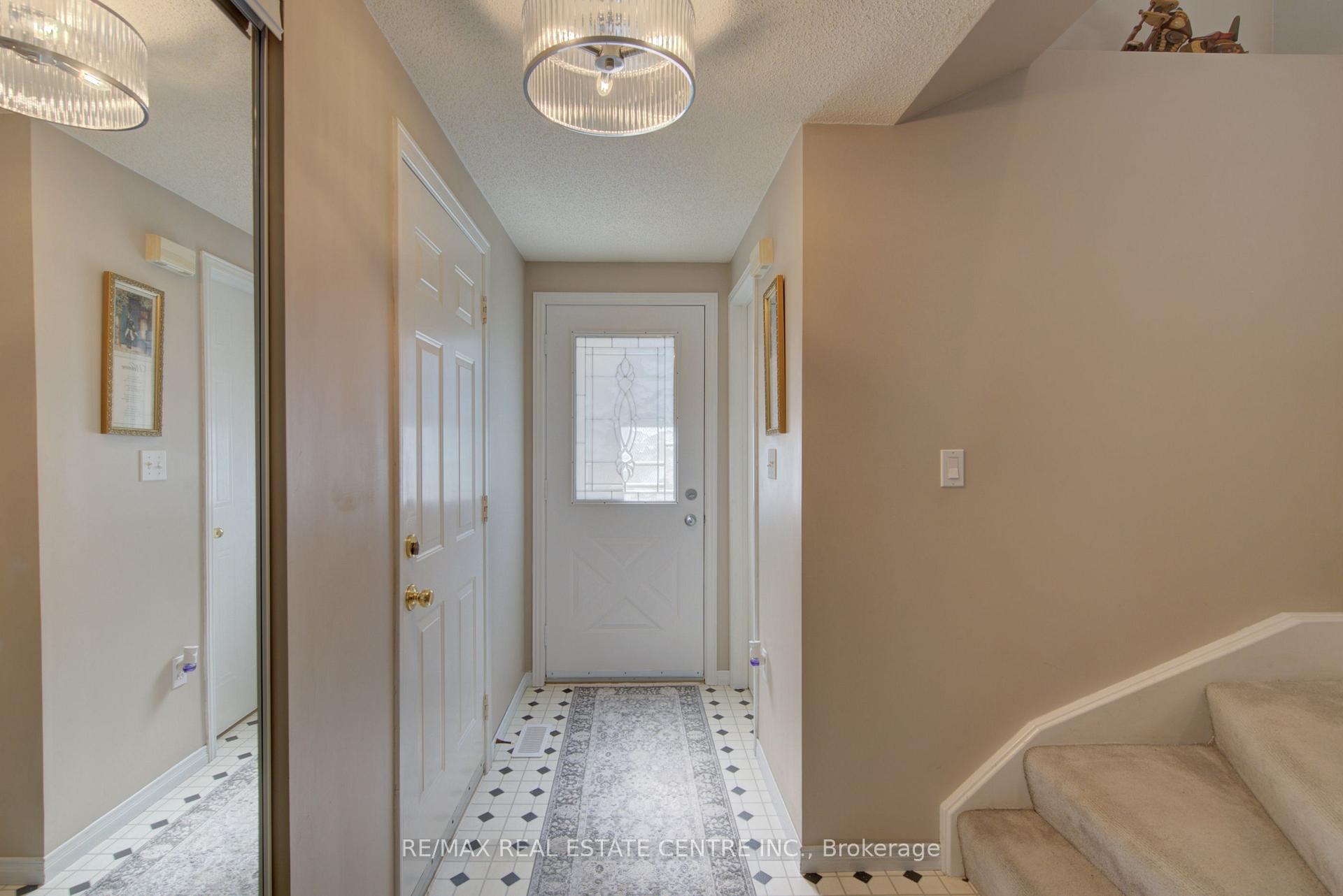 Photo 8 of 351 Northview Heights Place, Cambridge, Greenway-Chaplin — HOMEH