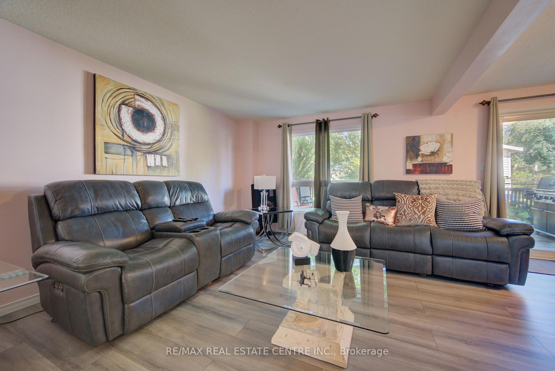 Photo 11 of 351 Northview Heights Place, Cambridge, Greenway-Chaplin — HOMEH