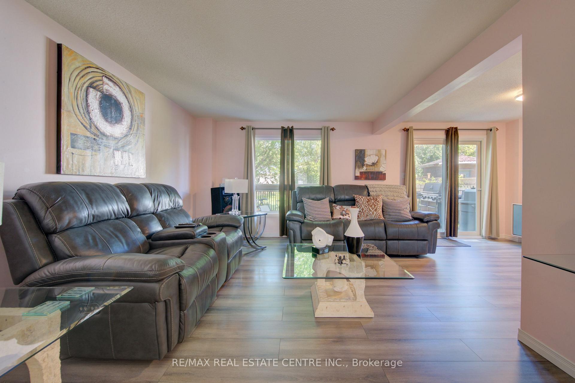 Photo 12 of 351 Northview Heights Place, Cambridge, Greenway-Chaplin — HOMEH