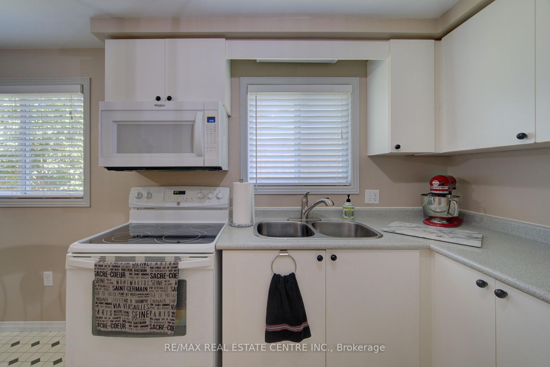 Photo 18 of 351 Northview Heights Place, Cambridge, Greenway-Chaplin — HOMEH