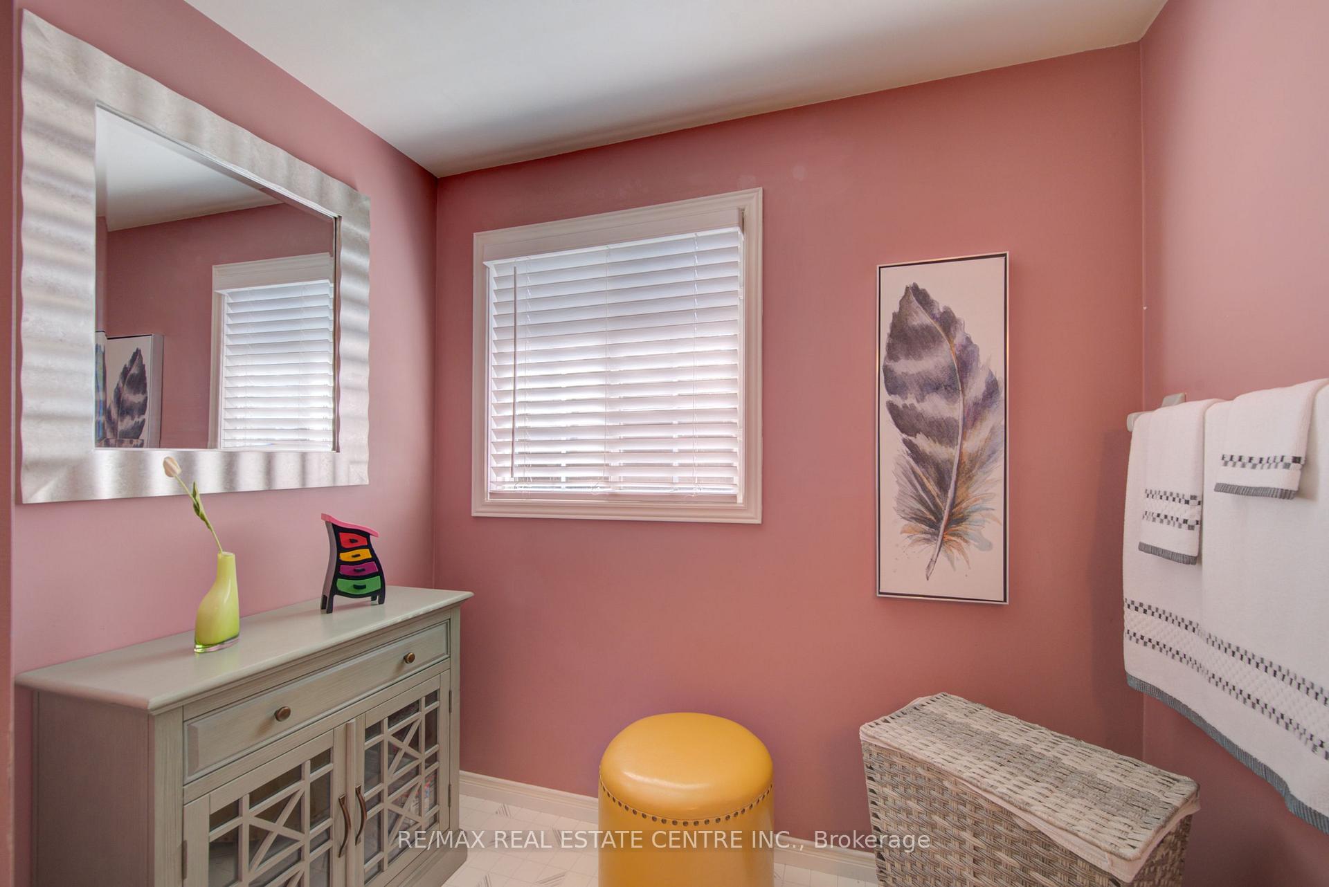 Photo 25 of 351 Northview Heights Place, Cambridge, Greenway-Chaplin — HOMEH